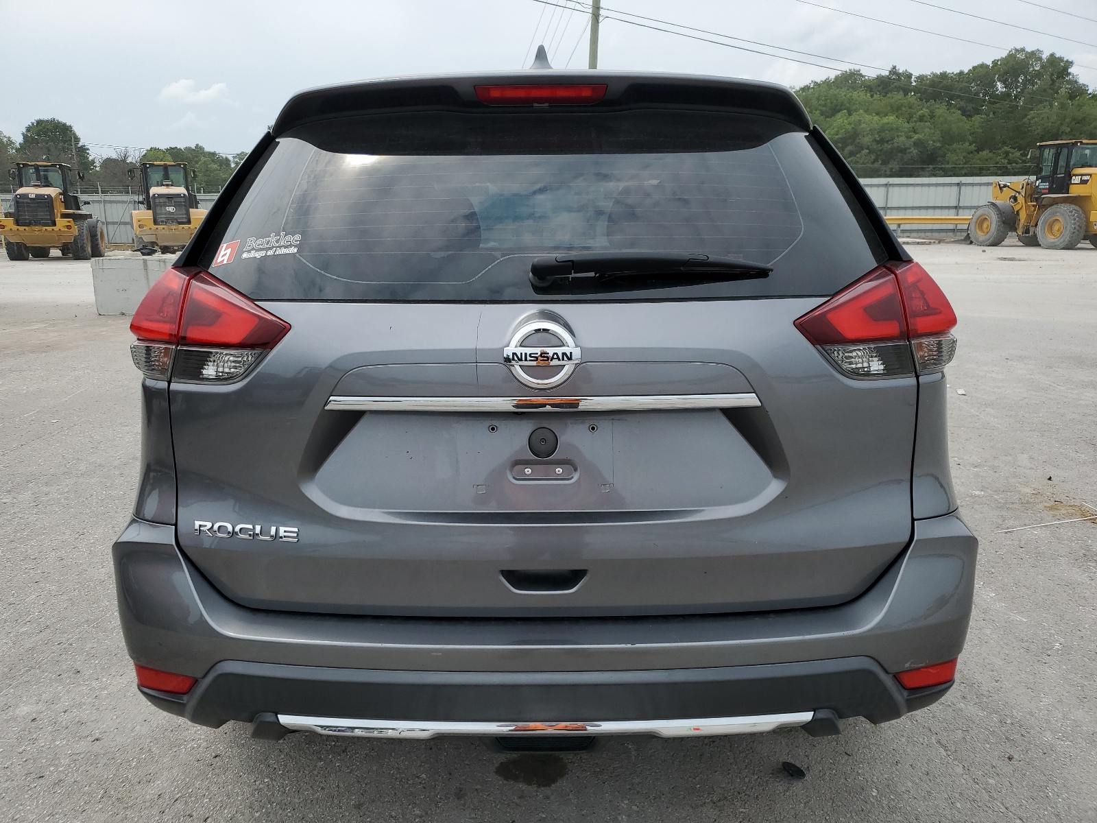 KNMAT2MT0JP502012 2018 Nissan Rogue S