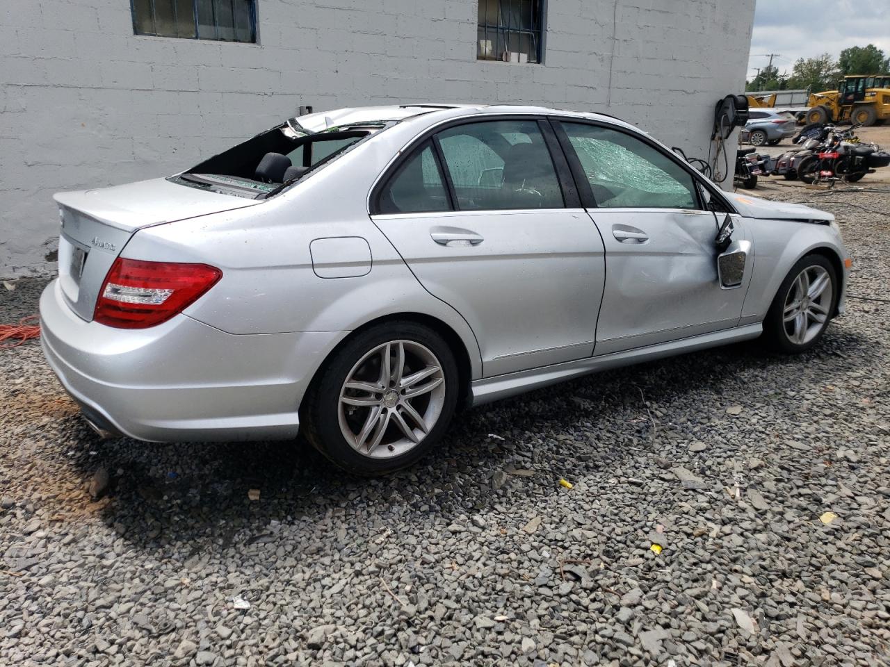 VIN WDDGF8AB8DA885453 2013 MERCEDES-BENZ C-CLASS no.3