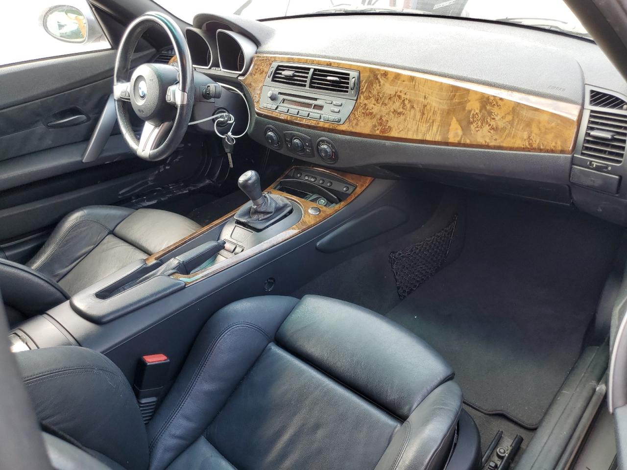 2005 BMW Z4 3.0 VIN: 4USBT53545LT28008 Lot: 64302884