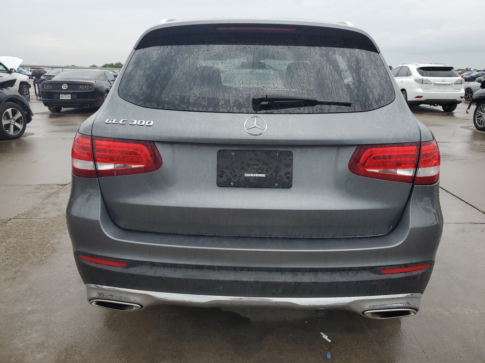 WDC0G4JBXJV023822 2018 Mercedes-Benz Glc 300