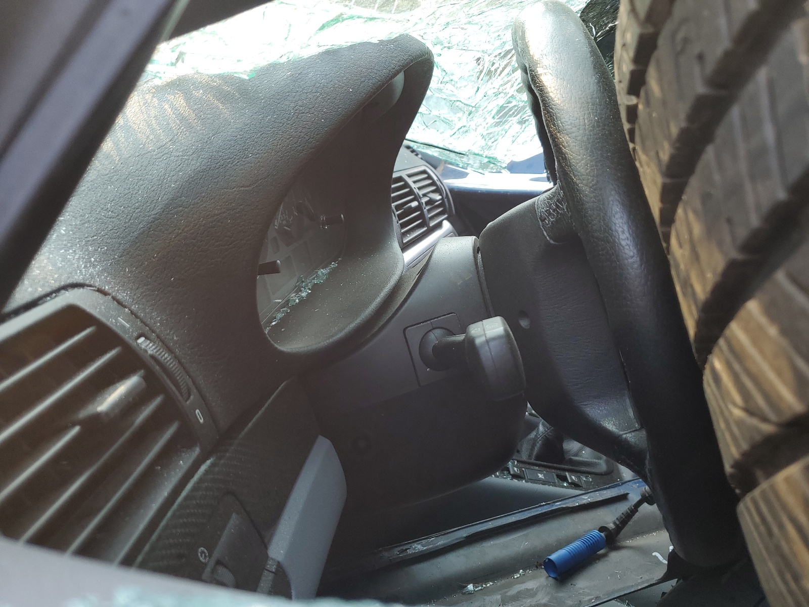 WBAEV334X2KL57620 2002 BMW 325 I