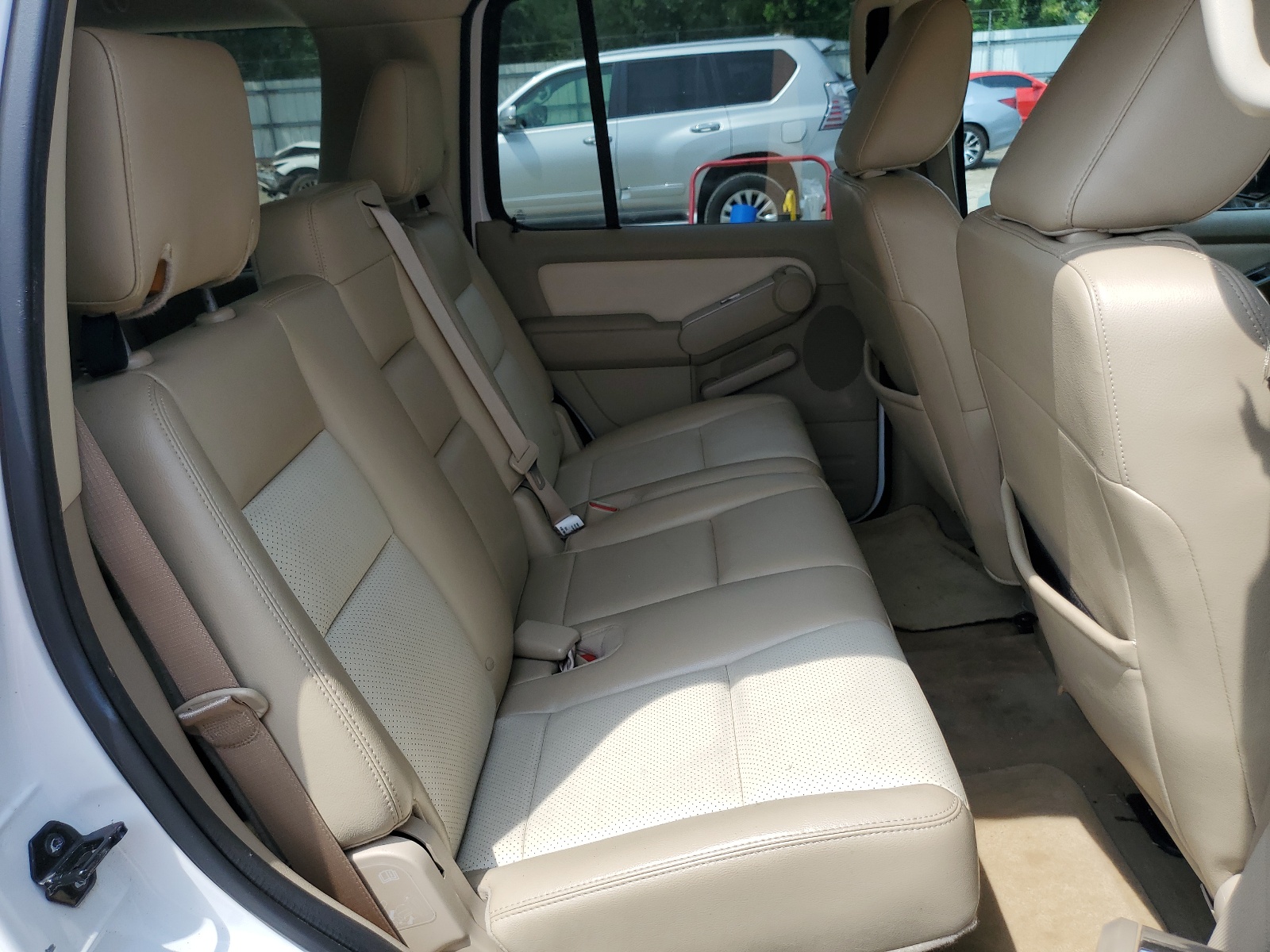 4M2EN3JE9AUJ04056 2010 Mercury Mountaineer Premier