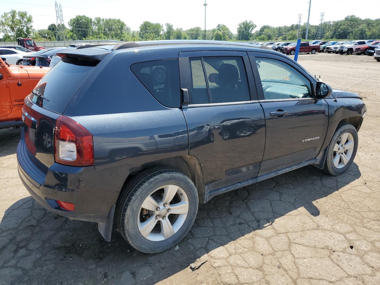 2014 Jeep Compass - Image 3