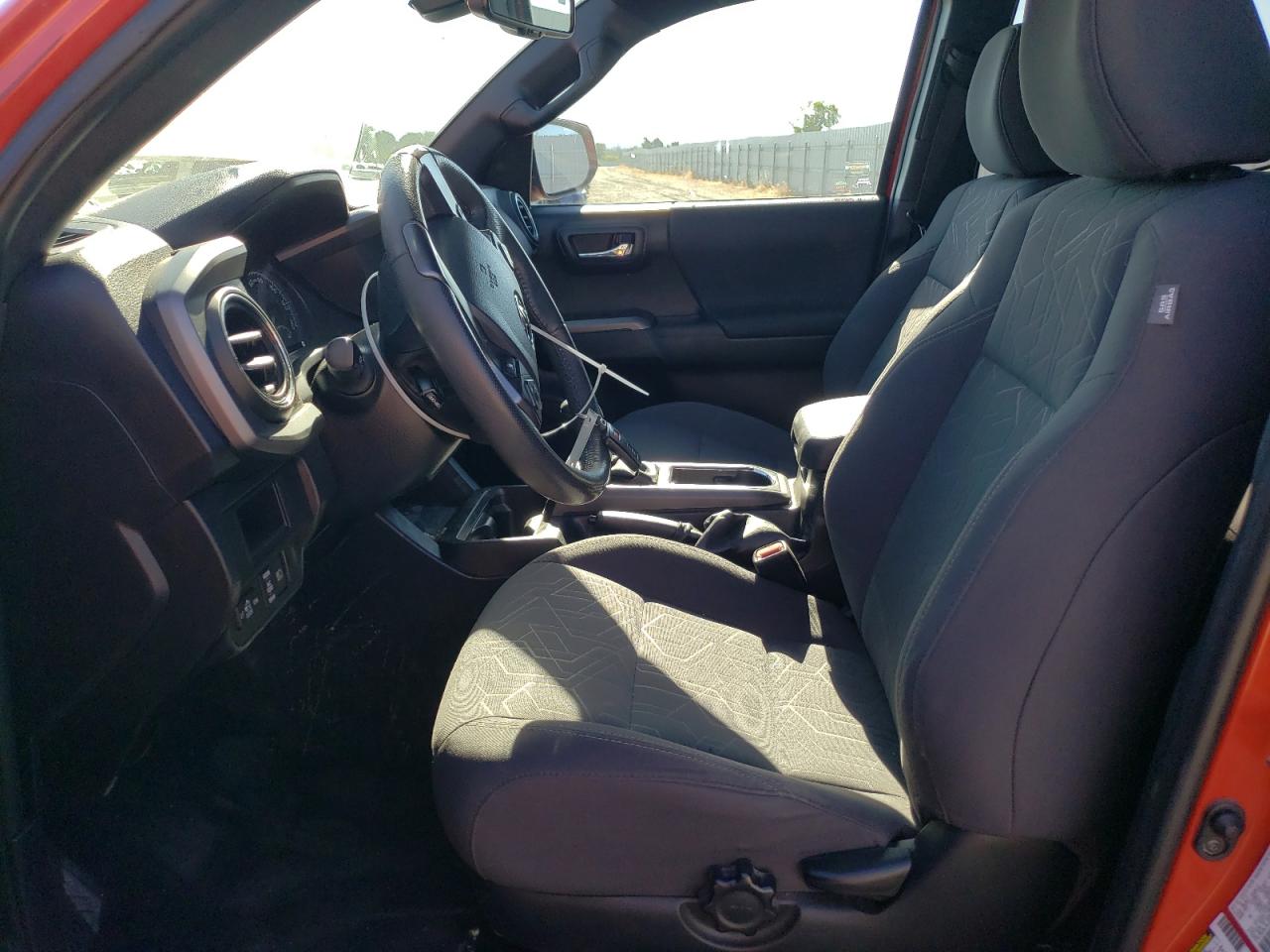 2018 Toyota Tacoma Double Cab VIN: 3TMCZ5AN5JM129196 Lot: 63771134