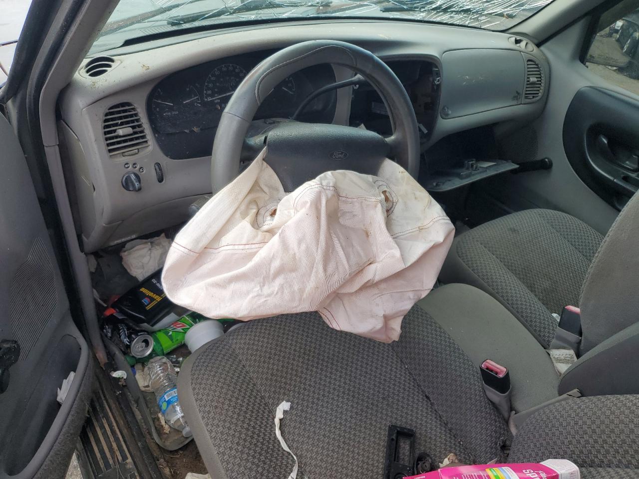 1998 Ford Ranger VIN: 1FTYR10C0WUC89701 Lot: 63664074