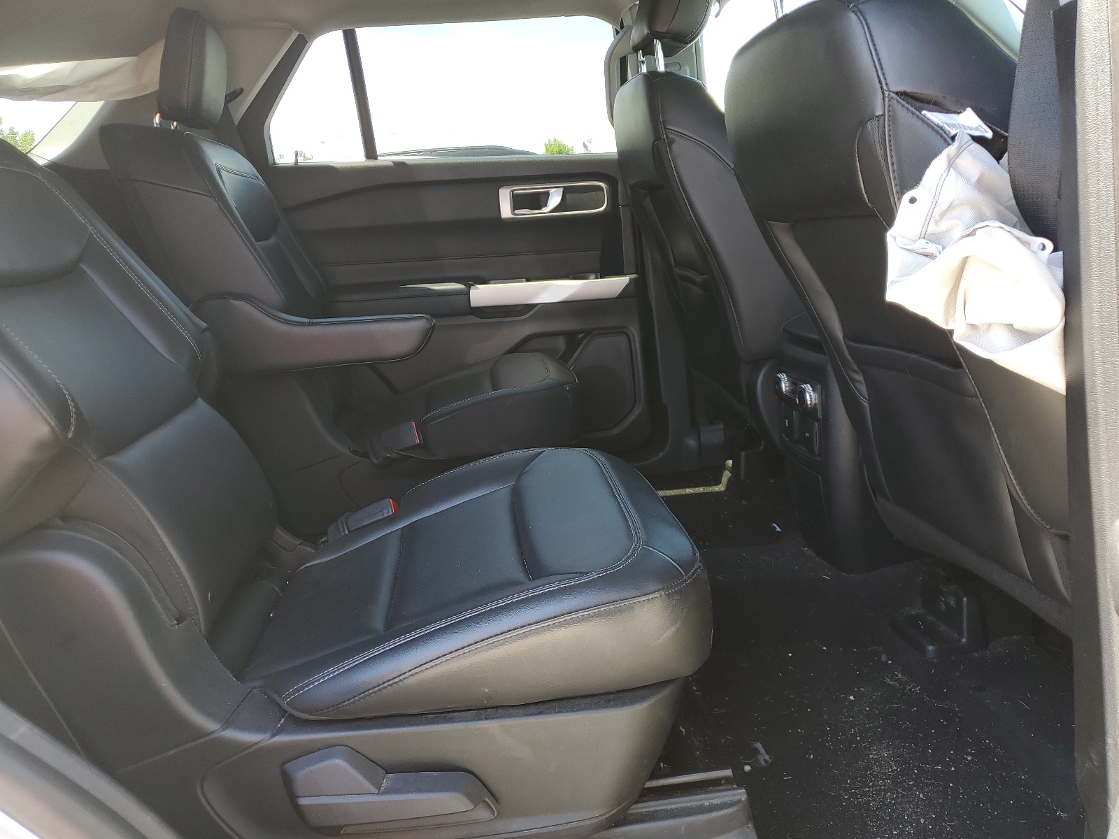 1FMSK8DH8NGA24705 2022 Ford Explorer Xlt