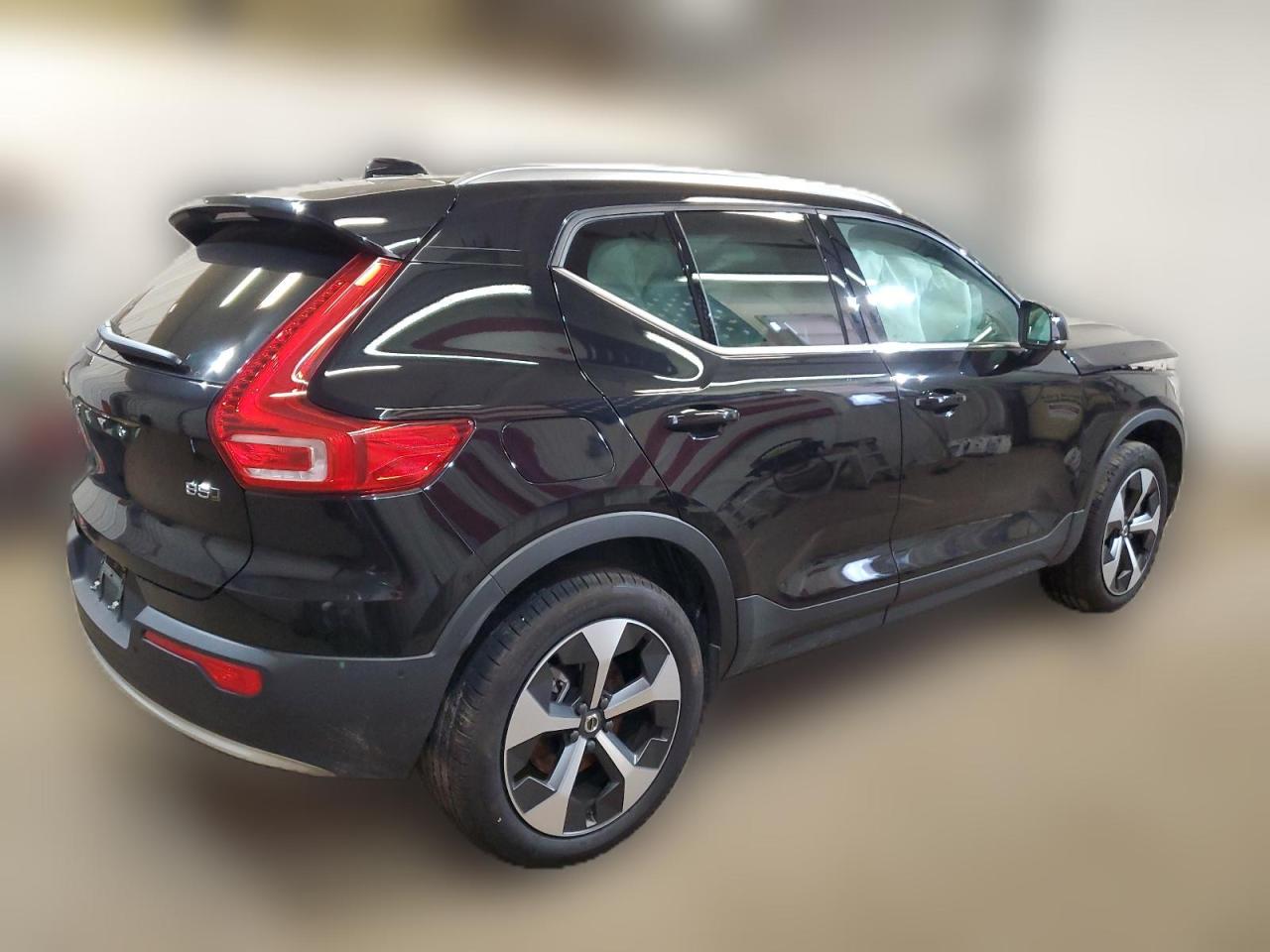 2024 Volvo Xc40 Plus VIN: YV4L12UE0R2332871 Lot: 64520484