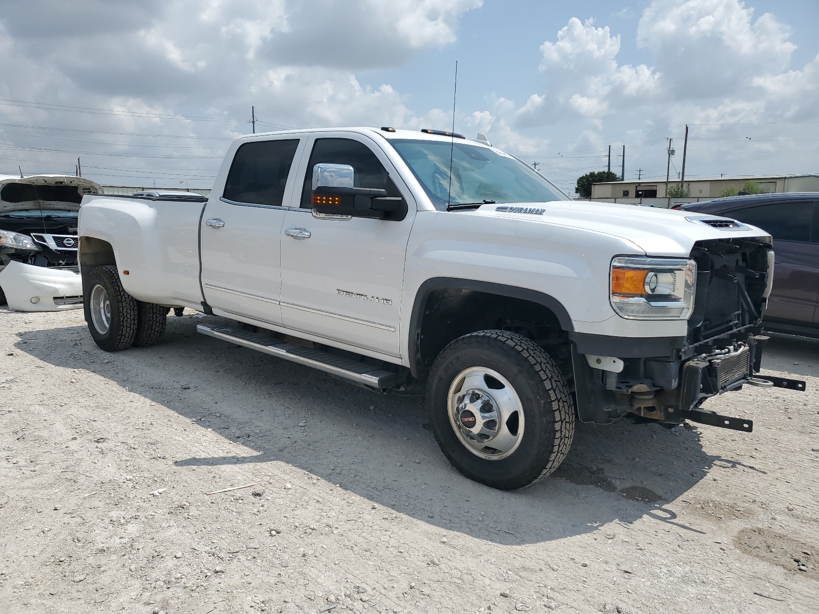 2019 GMC Sierra K3500 Denali vin: 1GT42WEY9KF138231