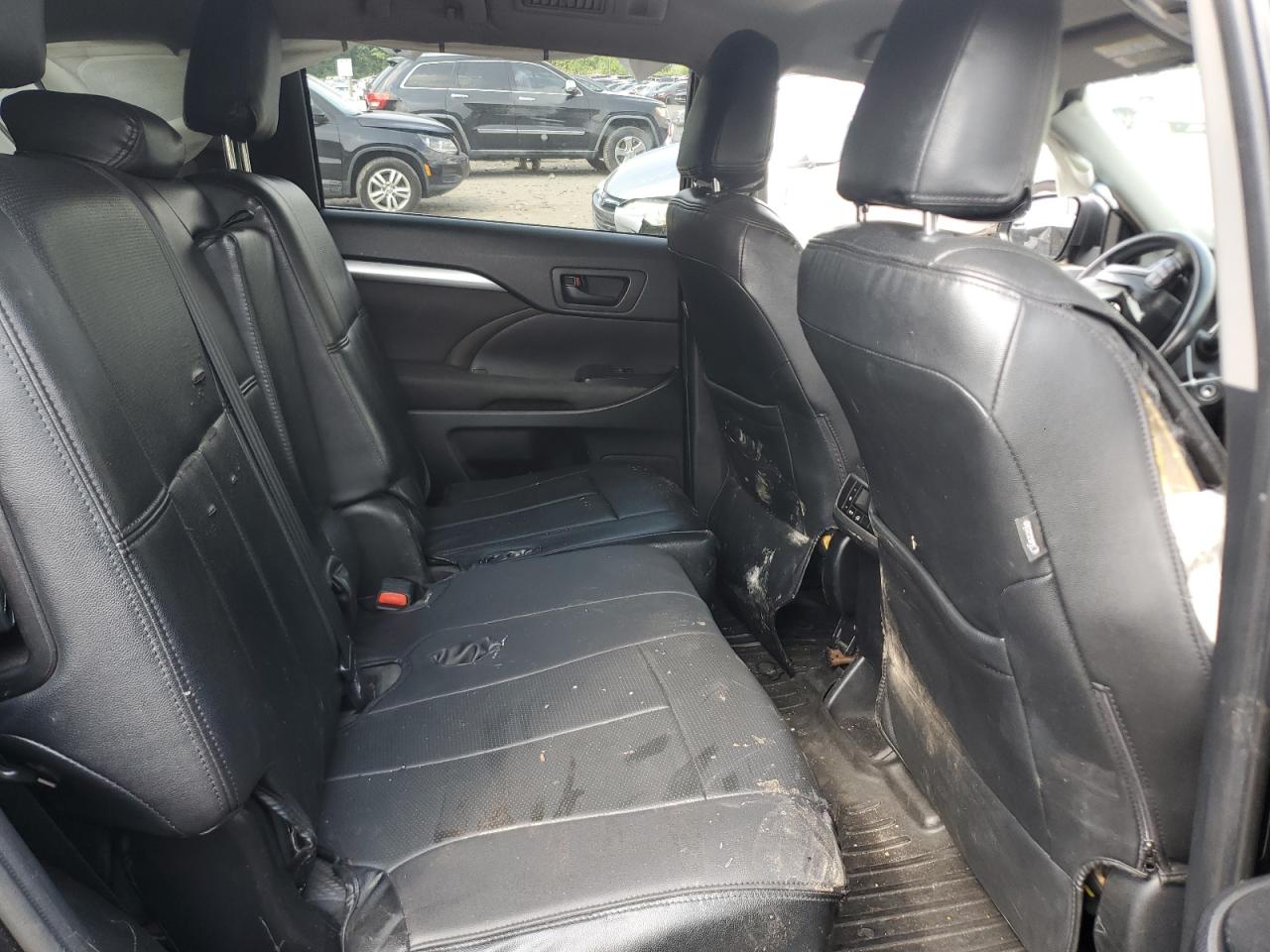 2019 Toyota Highlander Le VIN: 5TDZZRFH5KS319215 Lot: 62398294