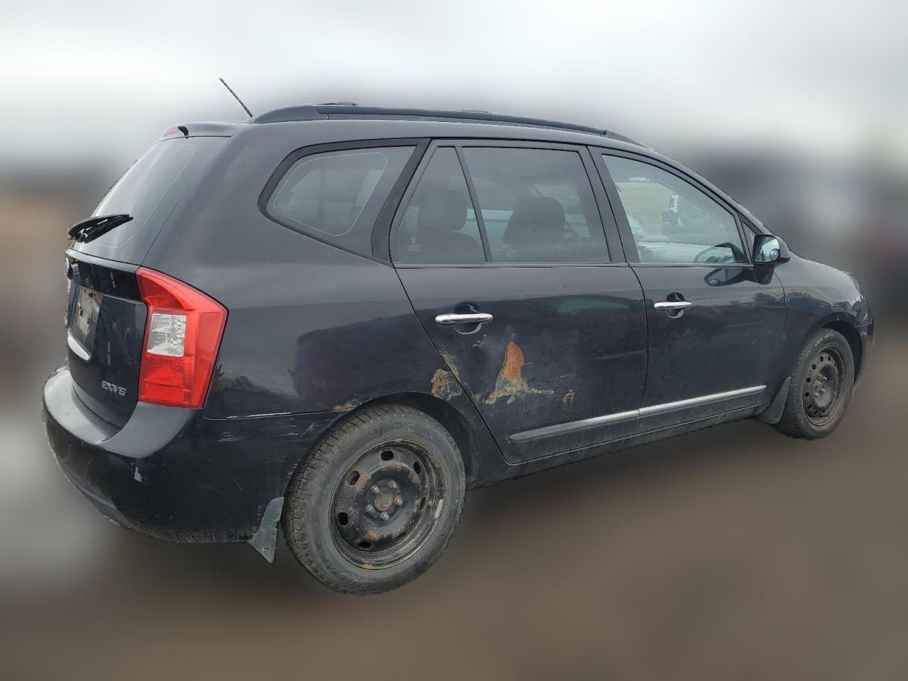 2008 Kia Rondo Lx VIN: KNAFG526587147354 Lot: 61443714