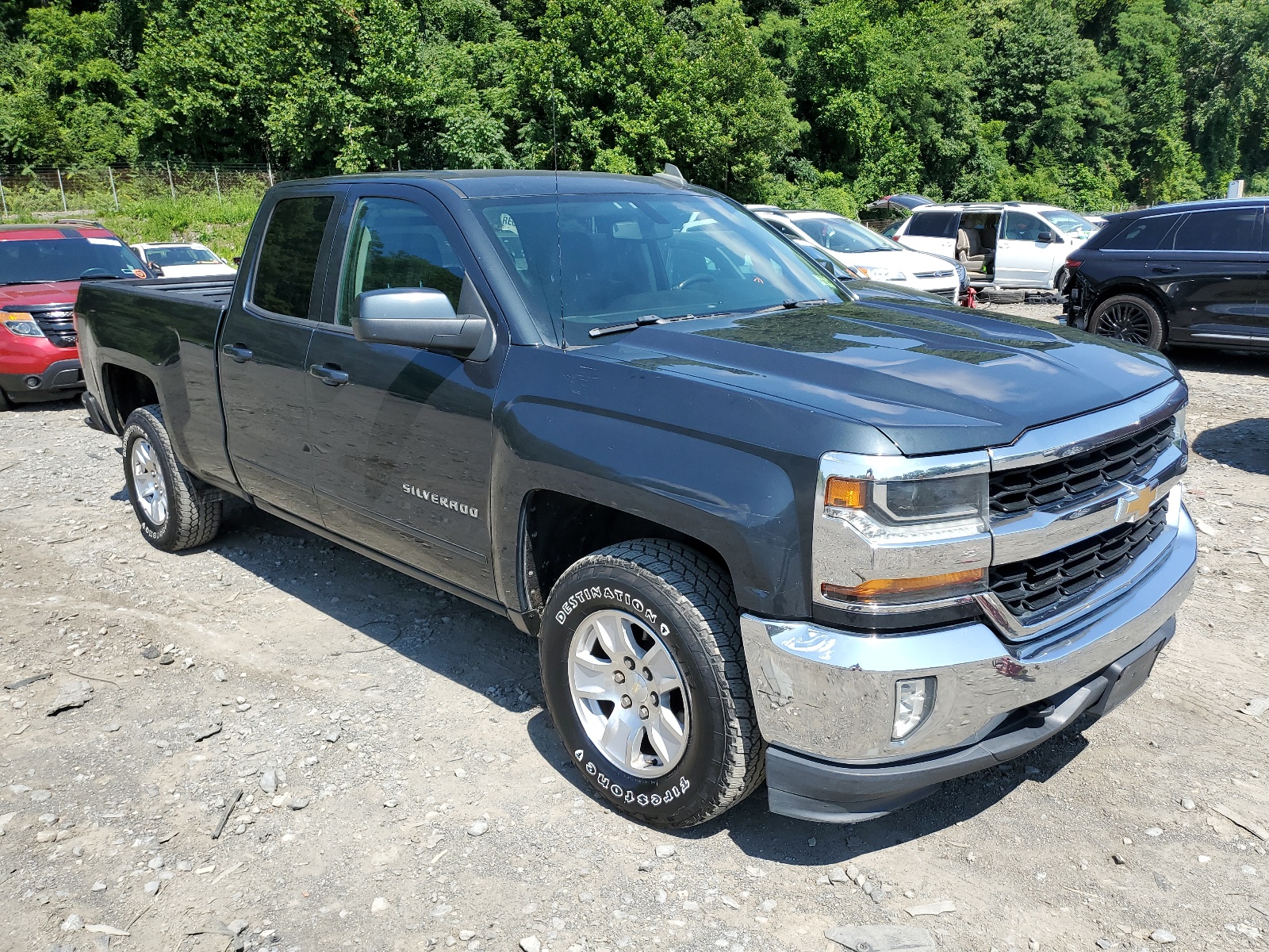 2017 Chevrolet Silverado K1500 Lt vin: 1GCVKREC2HZ331452