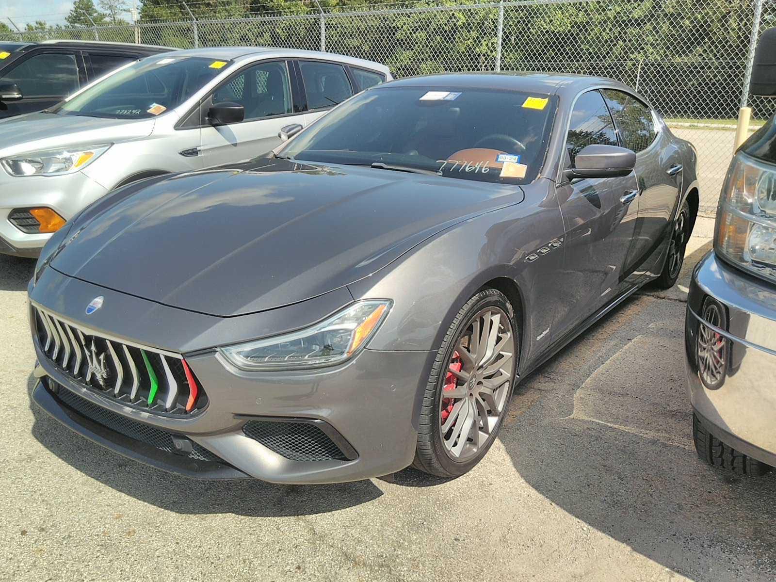 2018 Maserati Ghibli S vin: ZAM57YSS5J1277068