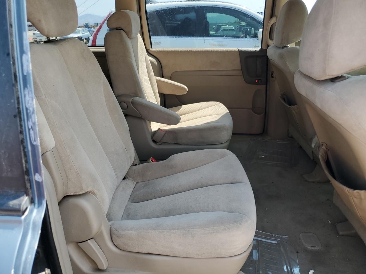 2006 Kia Sedona Ex VIN: KNDMB233066085666 Lot: 65033414