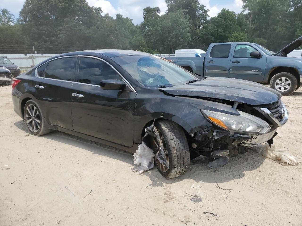 2016 Nissan Altima - Image 4