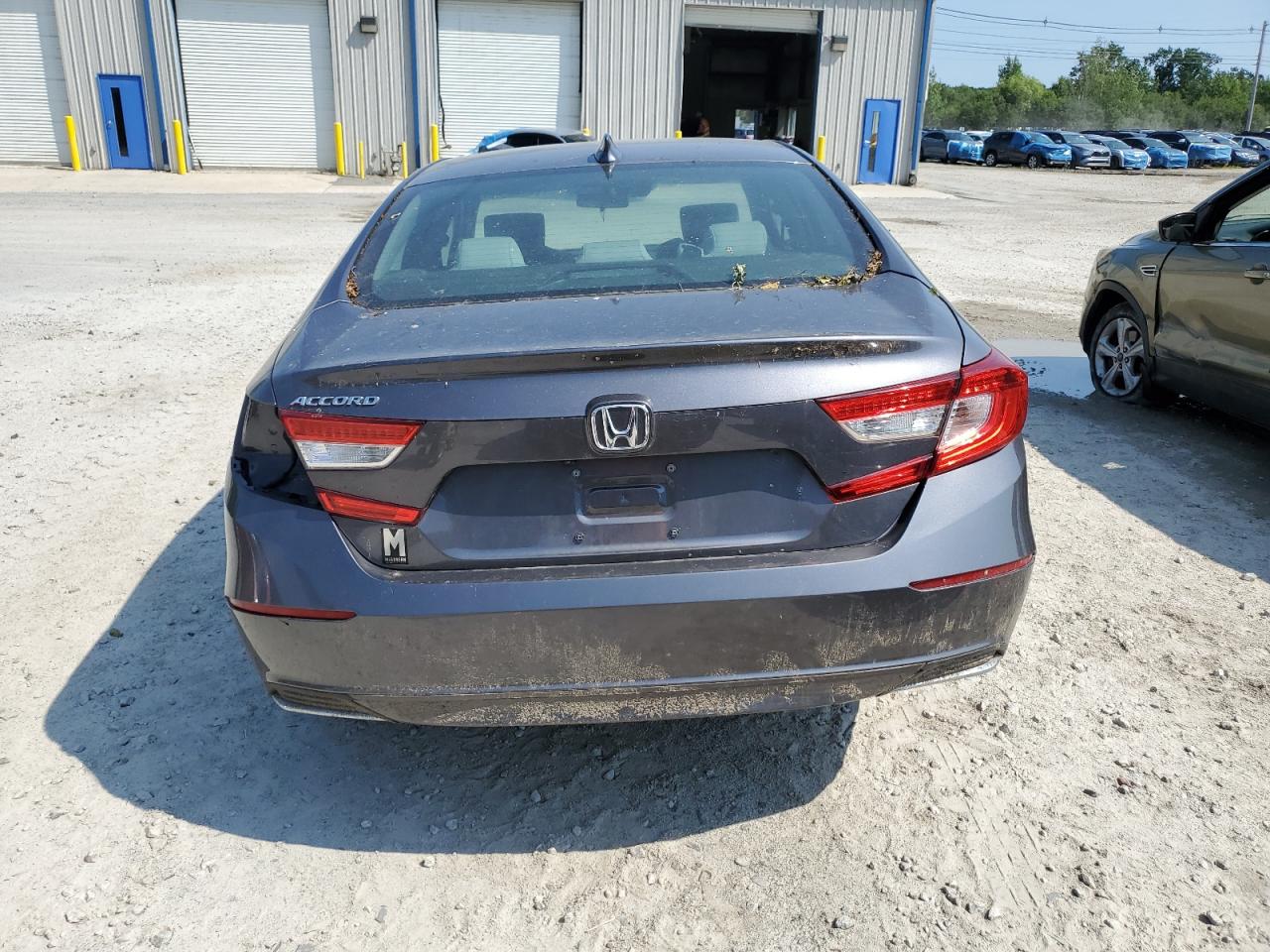 1HGCV1F13JA112485 2018 Honda Accord Lx