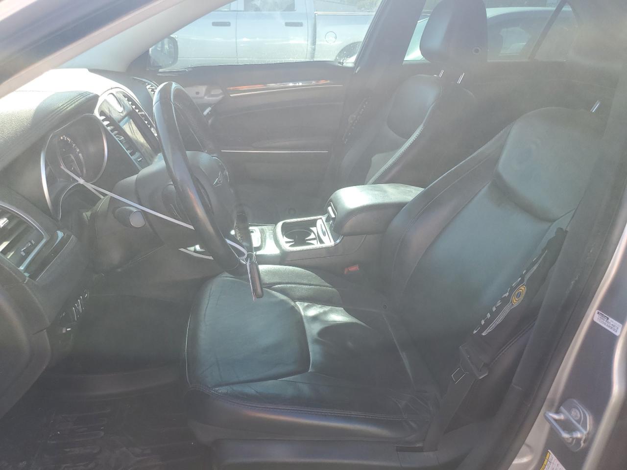 2015 Chrysler 300 Limited VIN: 2C3CCAAG5FH931561 Lot: 64017804