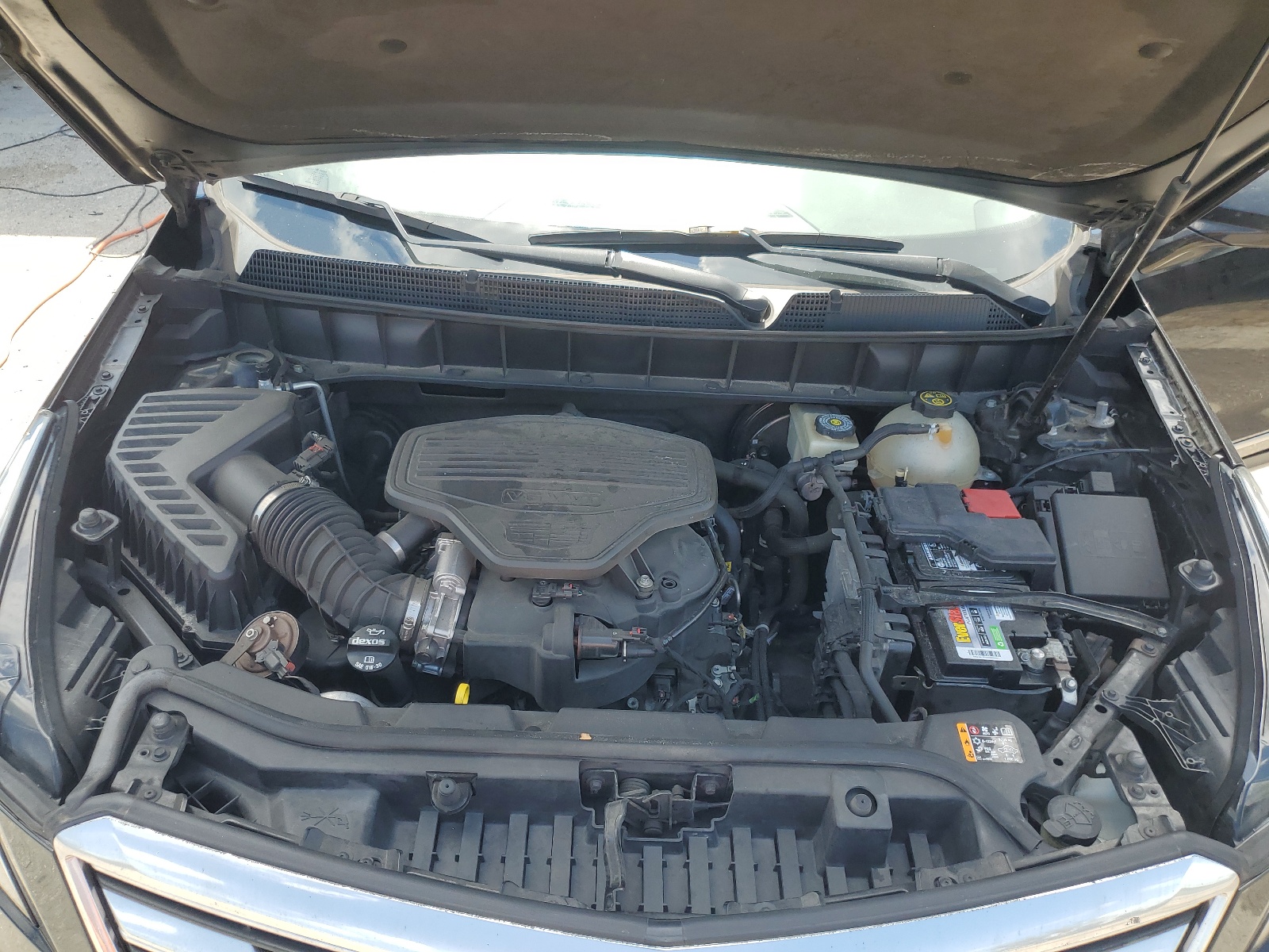 1GYKNBRS5HZ263726 2017 Cadillac Xt5 Luxury