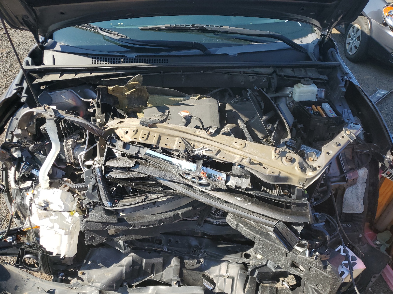 5TDJKRFHXGS270022 2016 Toyota Highlander Xle