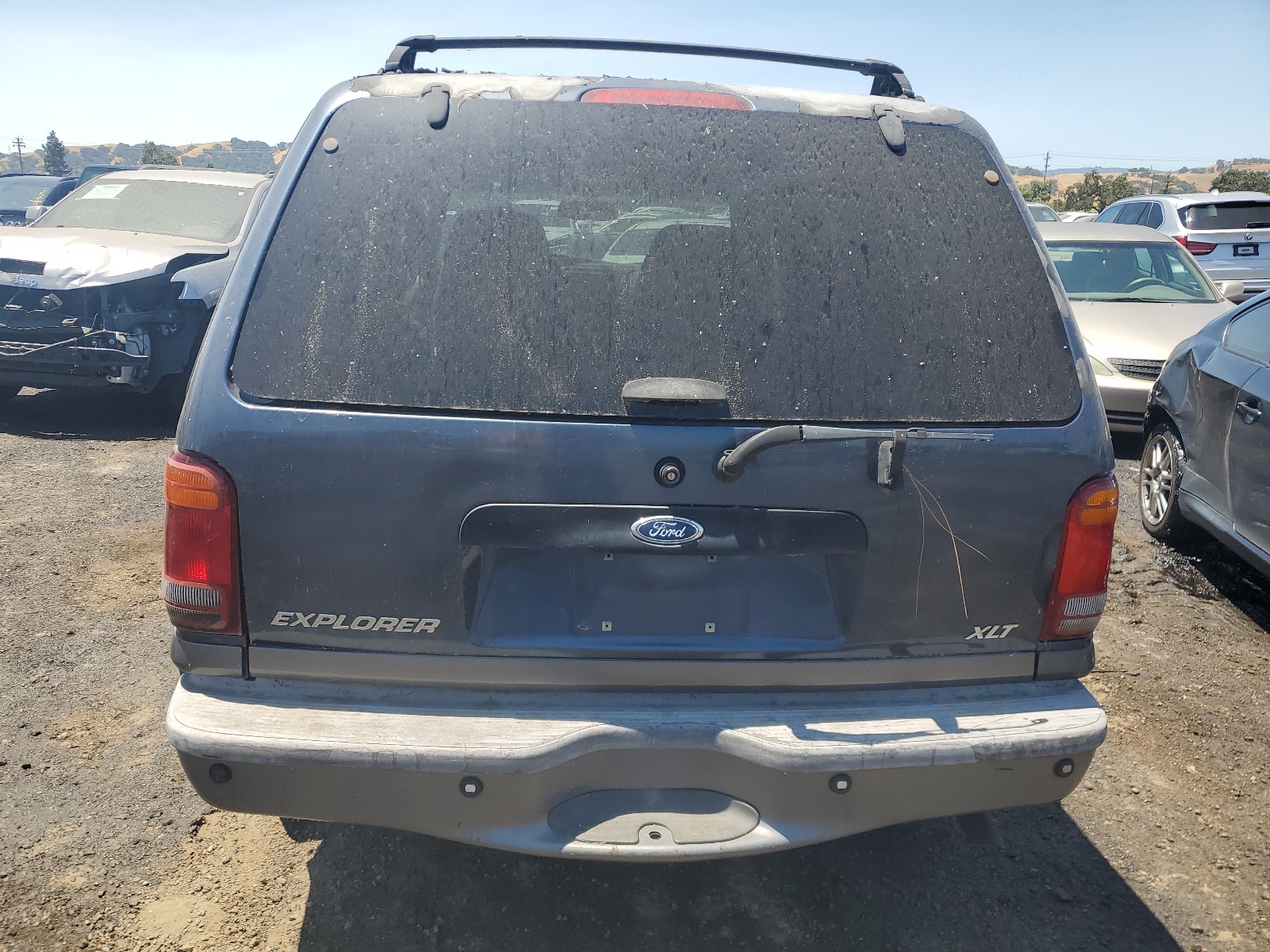 1FMDU73E0YZA43455 2000 Ford Explorer Xlt