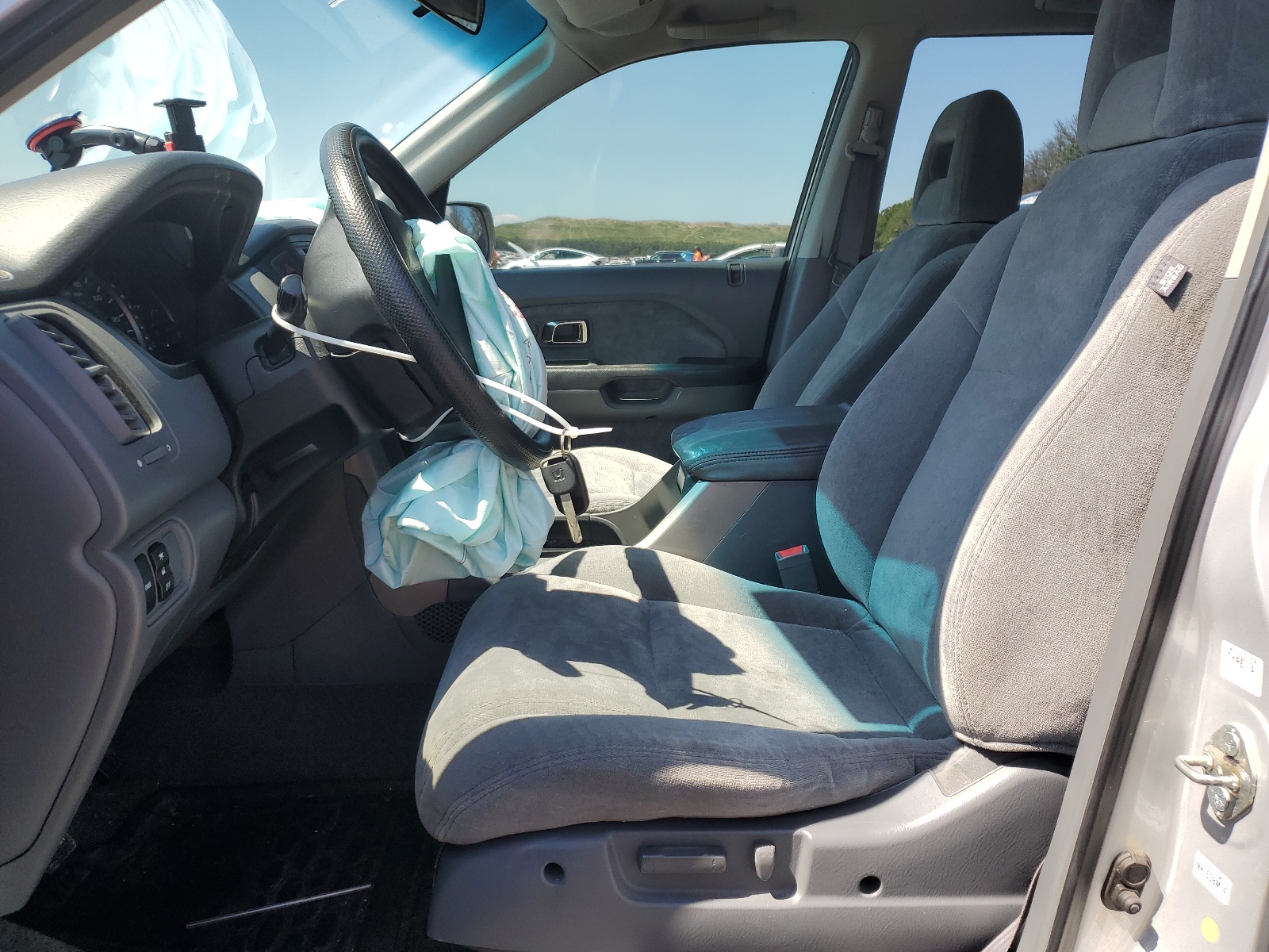 2HKYF18424H590466 2004 Honda Pilot Ex