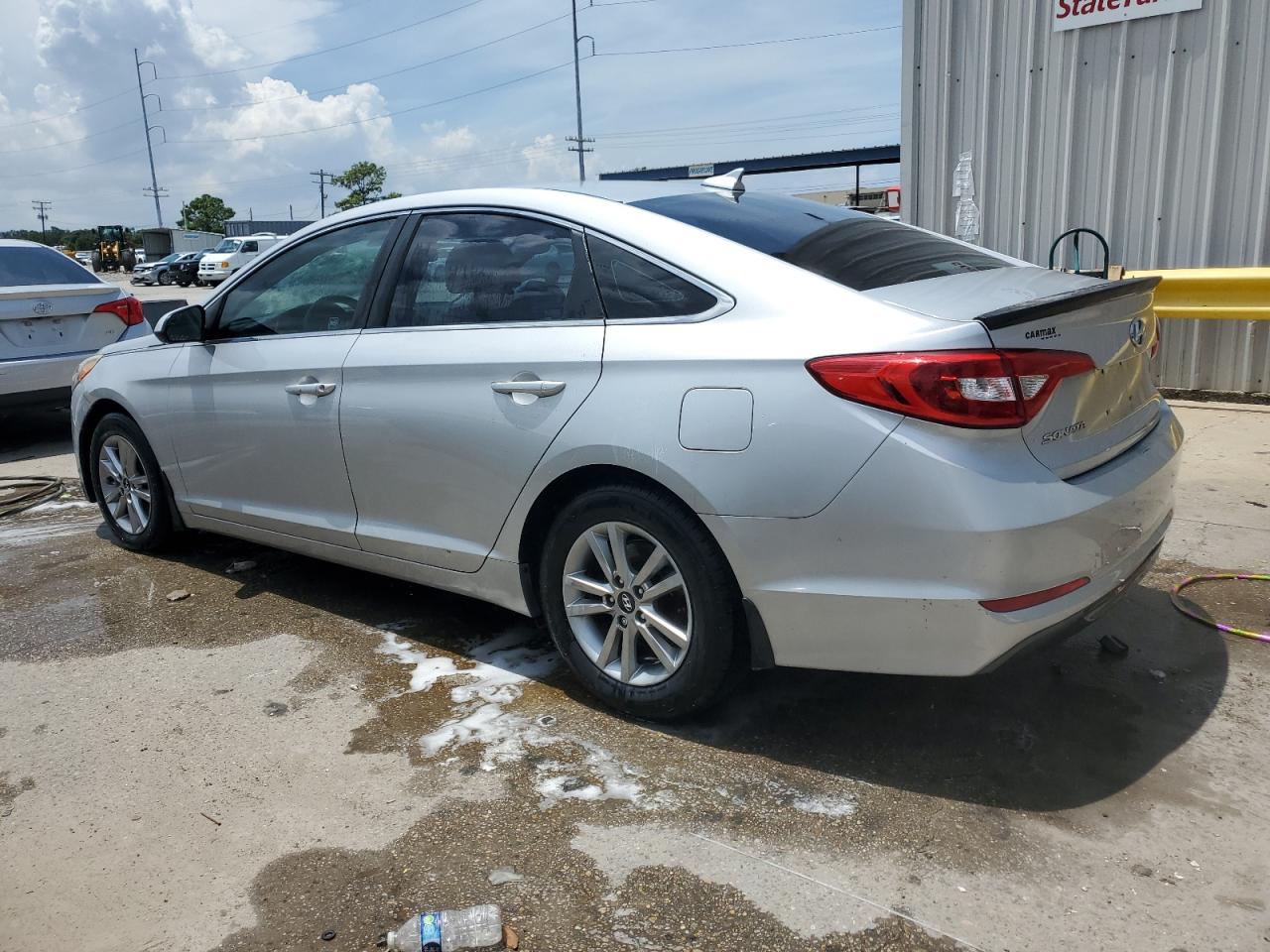 2016 Hyundai Sonata - Image 2
