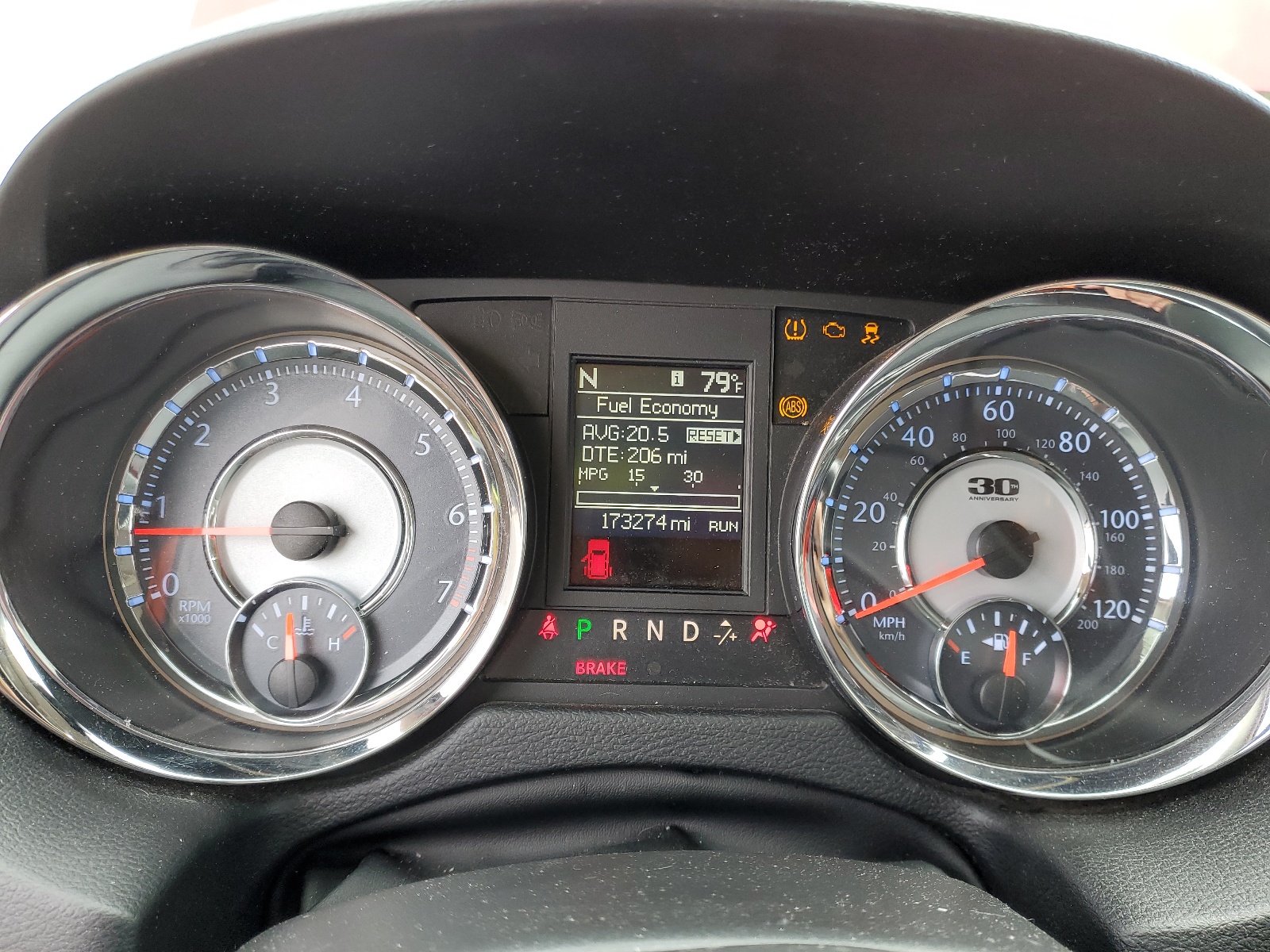 2C4RC1CG2ER374586 2014 Chrysler Town & Country Touring L