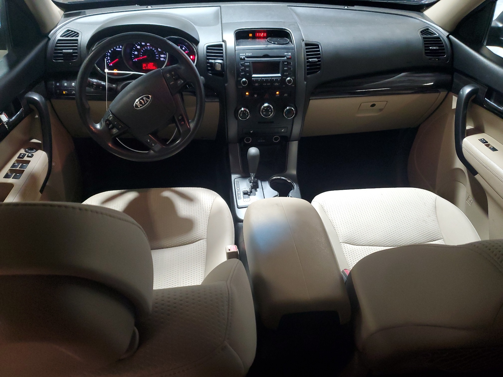 5XYKTCA62CG226799 2012 Kia Sorento Base