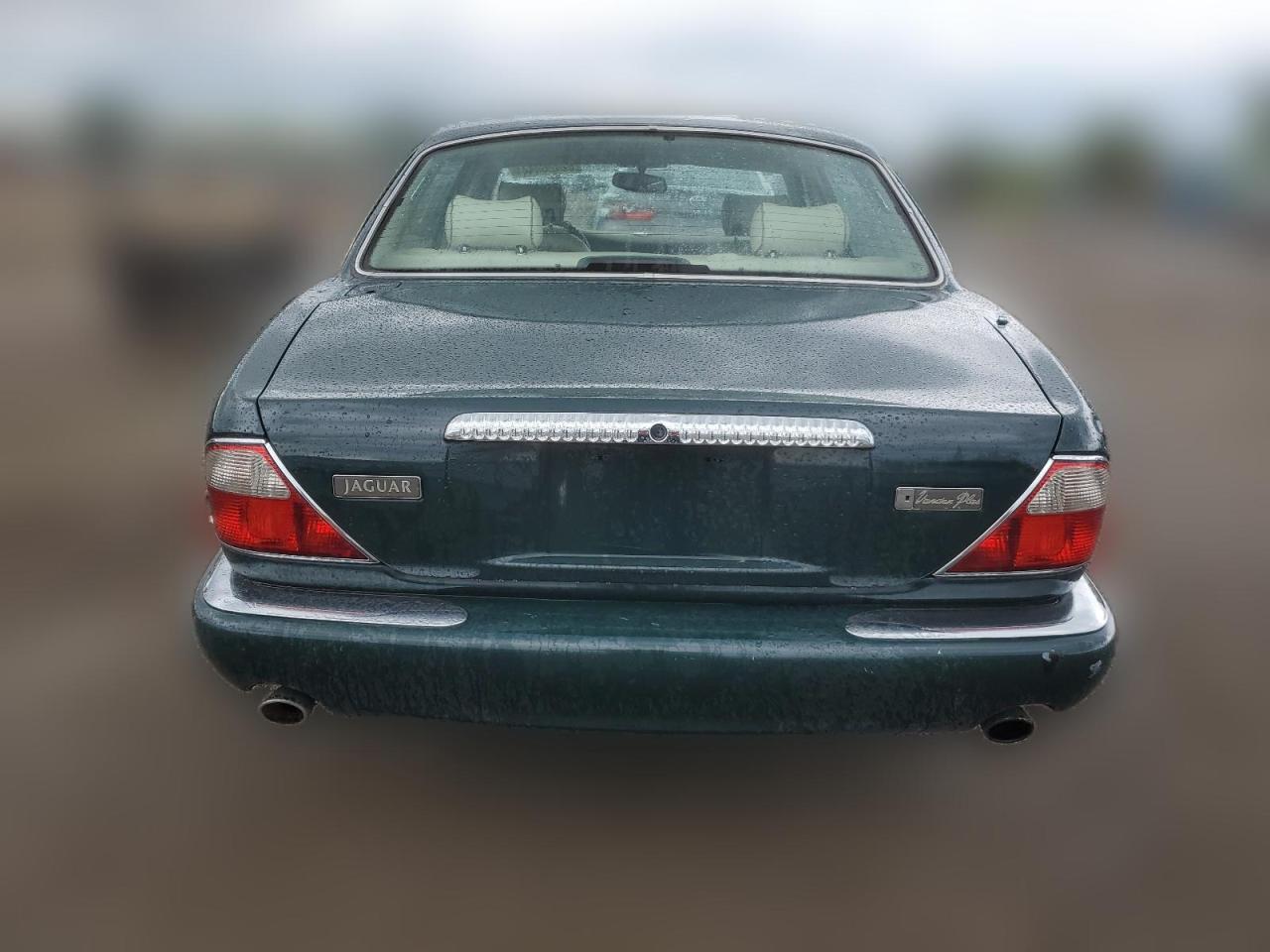 1998 Jaguar Vandenplas VIN: SAJKN6243WC834124 Lot: 62426344