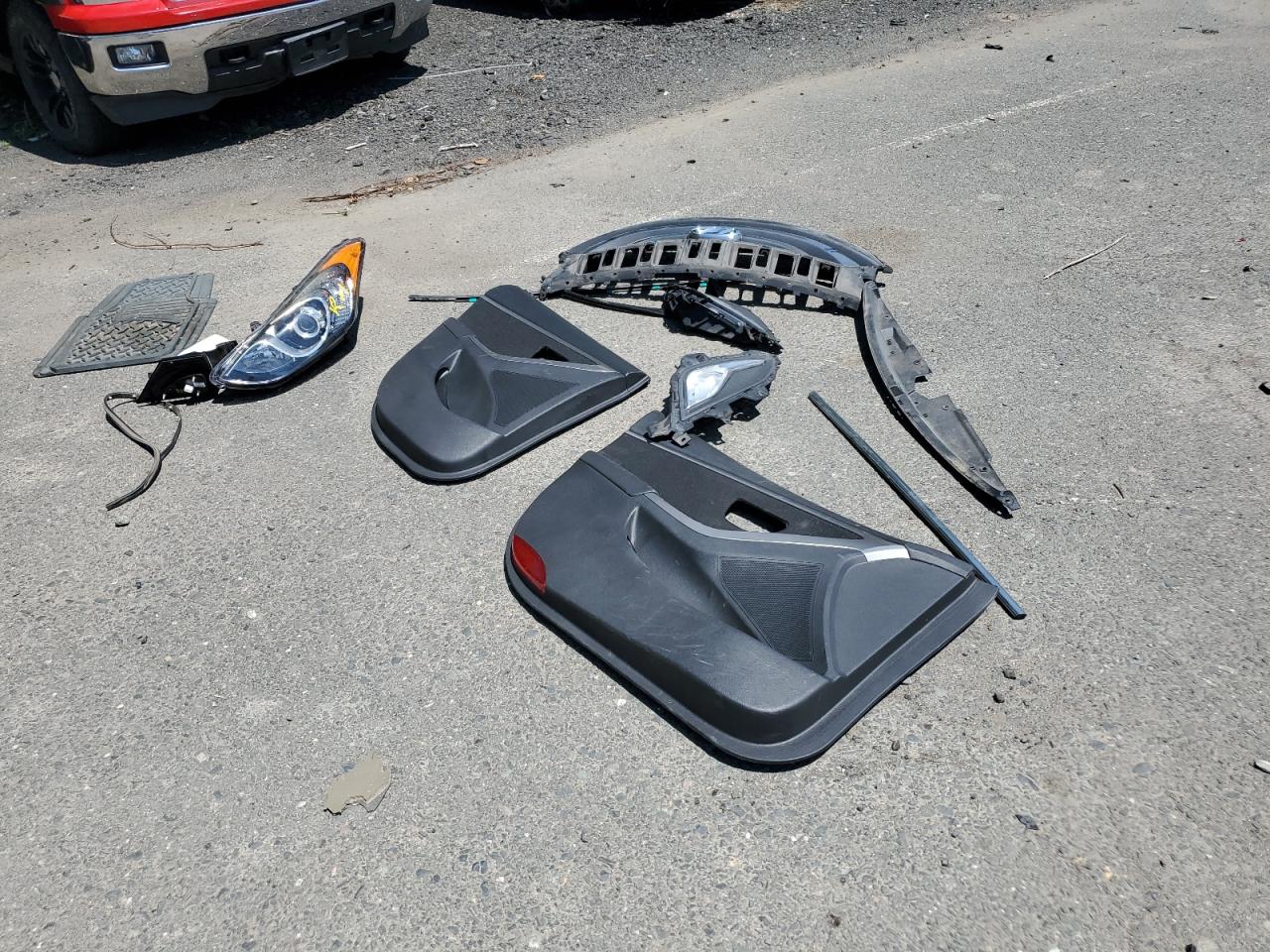 2013 Hyundai Elantra Gt VIN: KMHD35LE9DU124730 Lot: 63802334