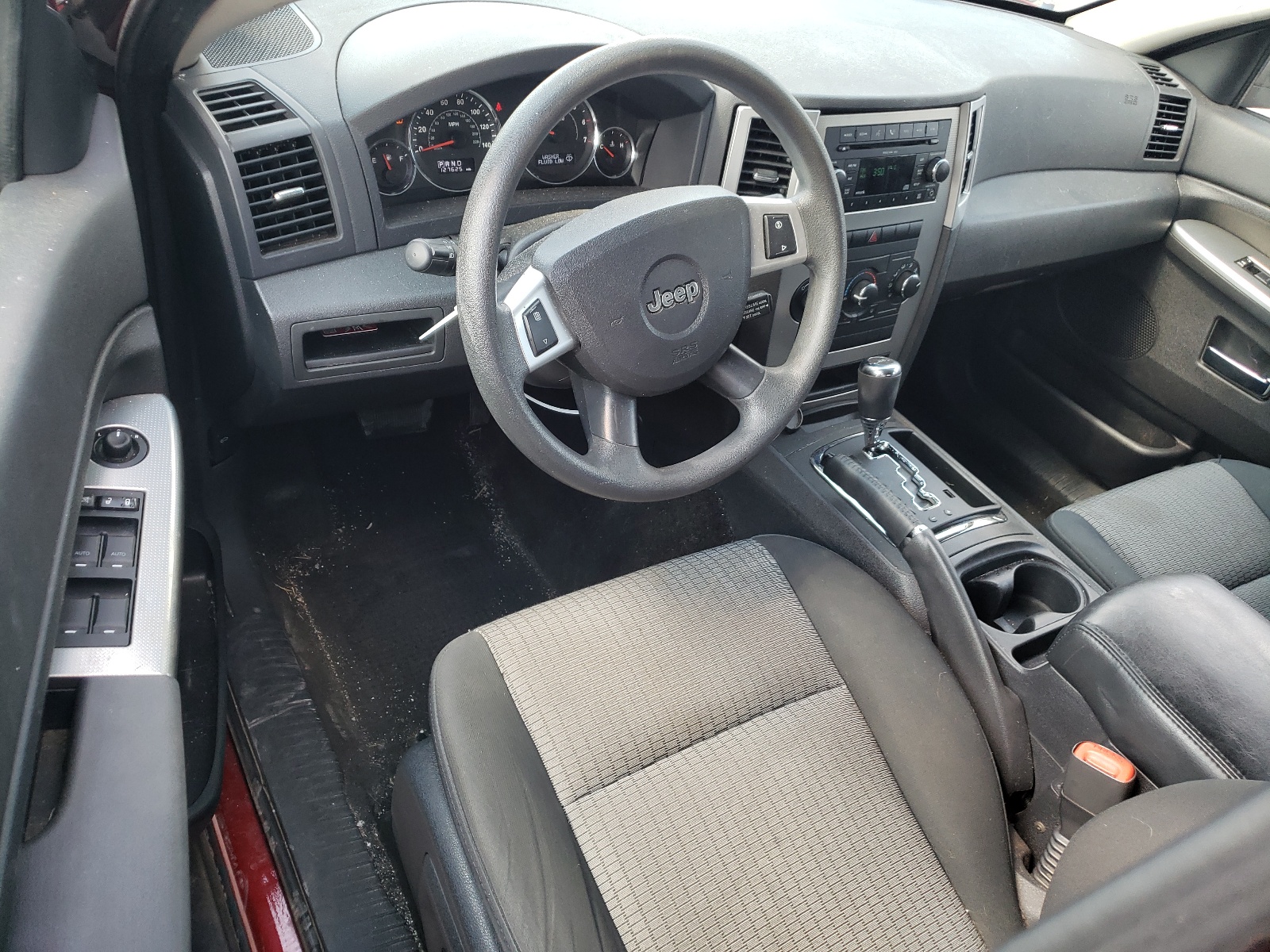 1J8GR48K99C554921 2009 Jeep Grand Cherokee Laredo