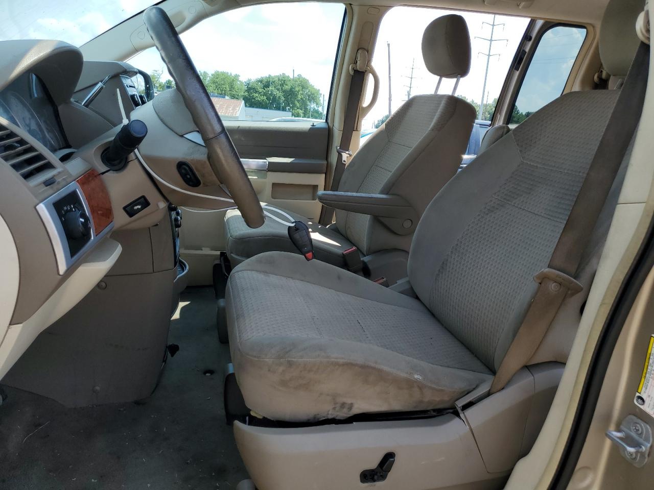 2008 Chrysler Town & Country Touring VIN: 2A8HR54P68R611027 Lot: 62010494