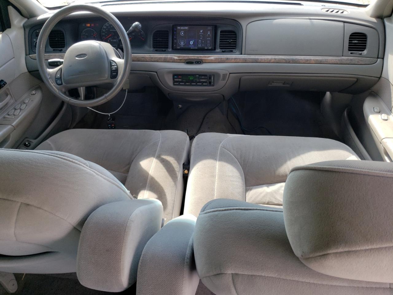 1998 Ford Crown Victoria Lx VIN: 2FAFP74W1WX172681 Lot: 64153004