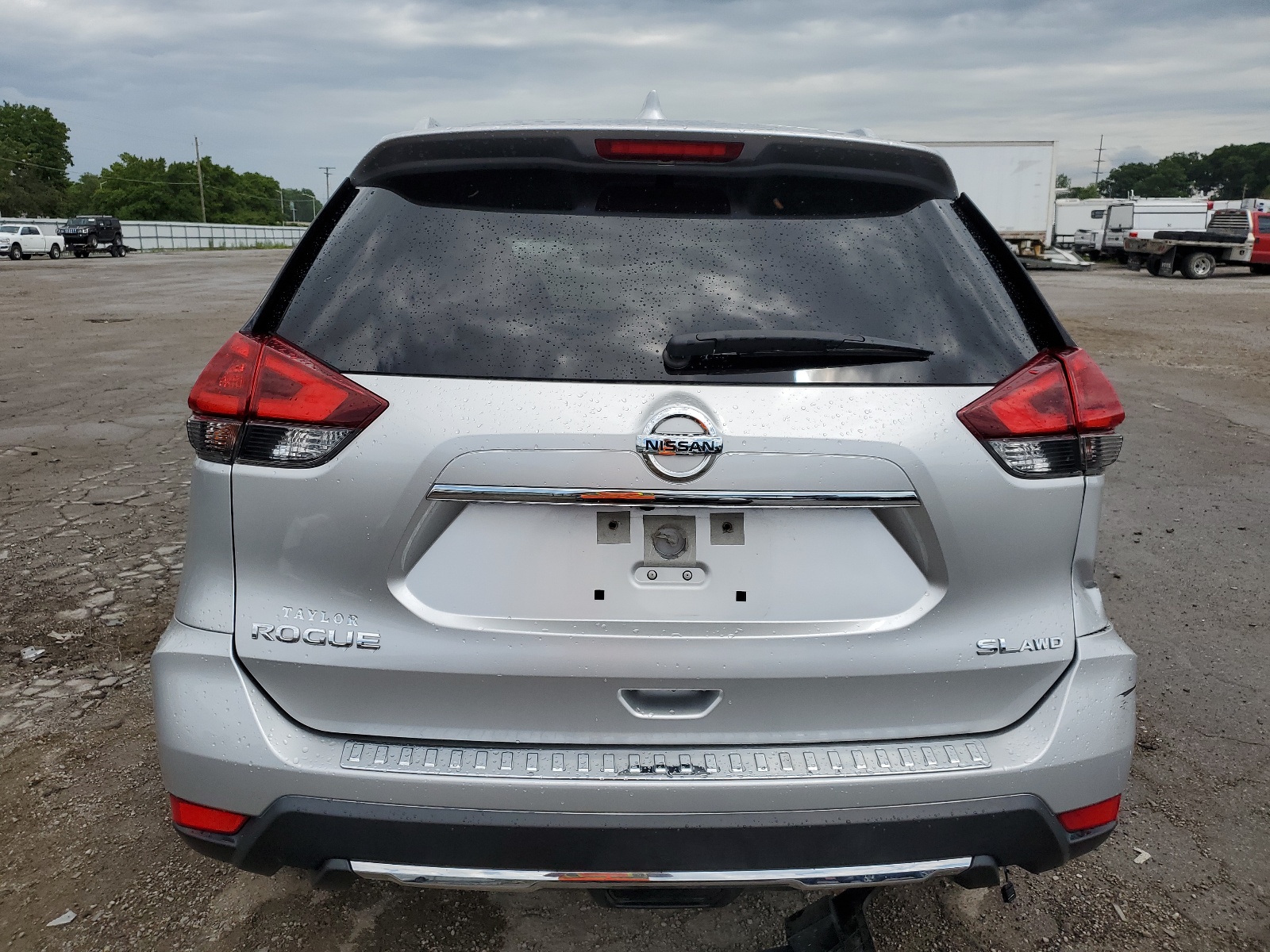 JN8AT2MV1JW311503 2018 Nissan Rogue S