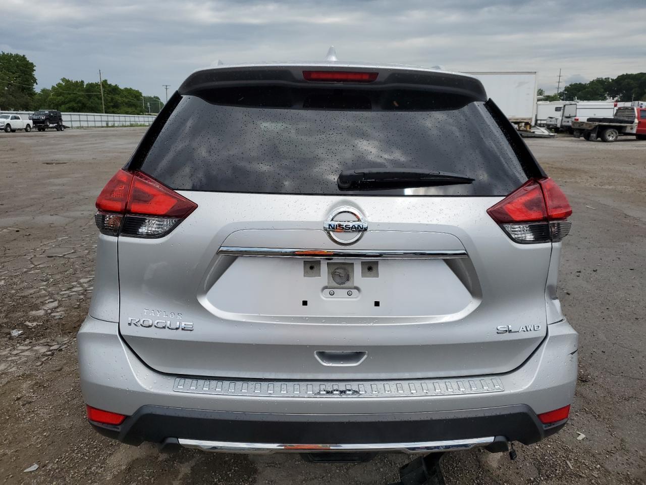 2018 Nissan Rogue S VIN: JN8AT2MV1JW311503 Lot: 61829294