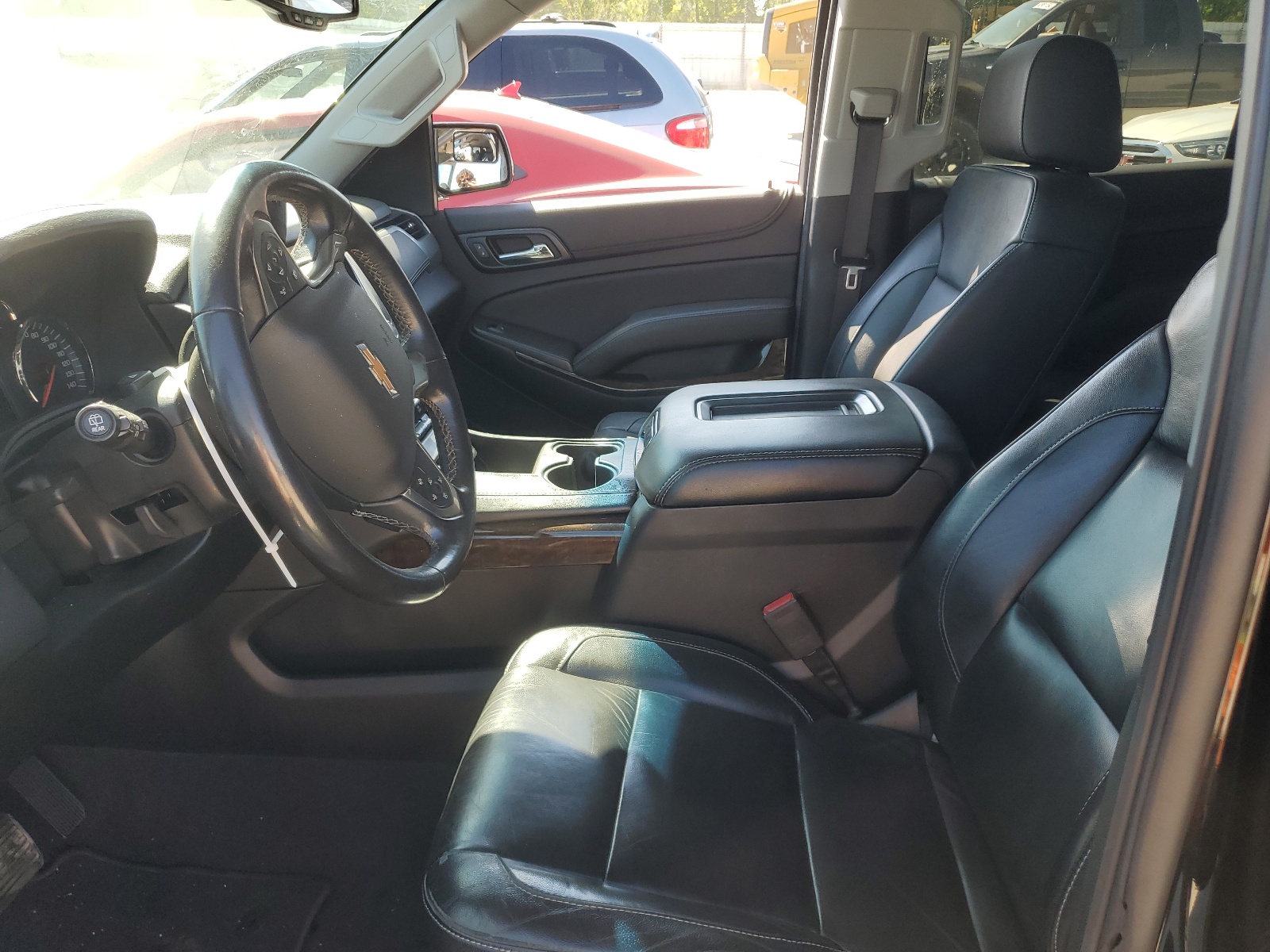 1GNSKHKC8KR394510 2019 Chevrolet Suburban K1500 Lt