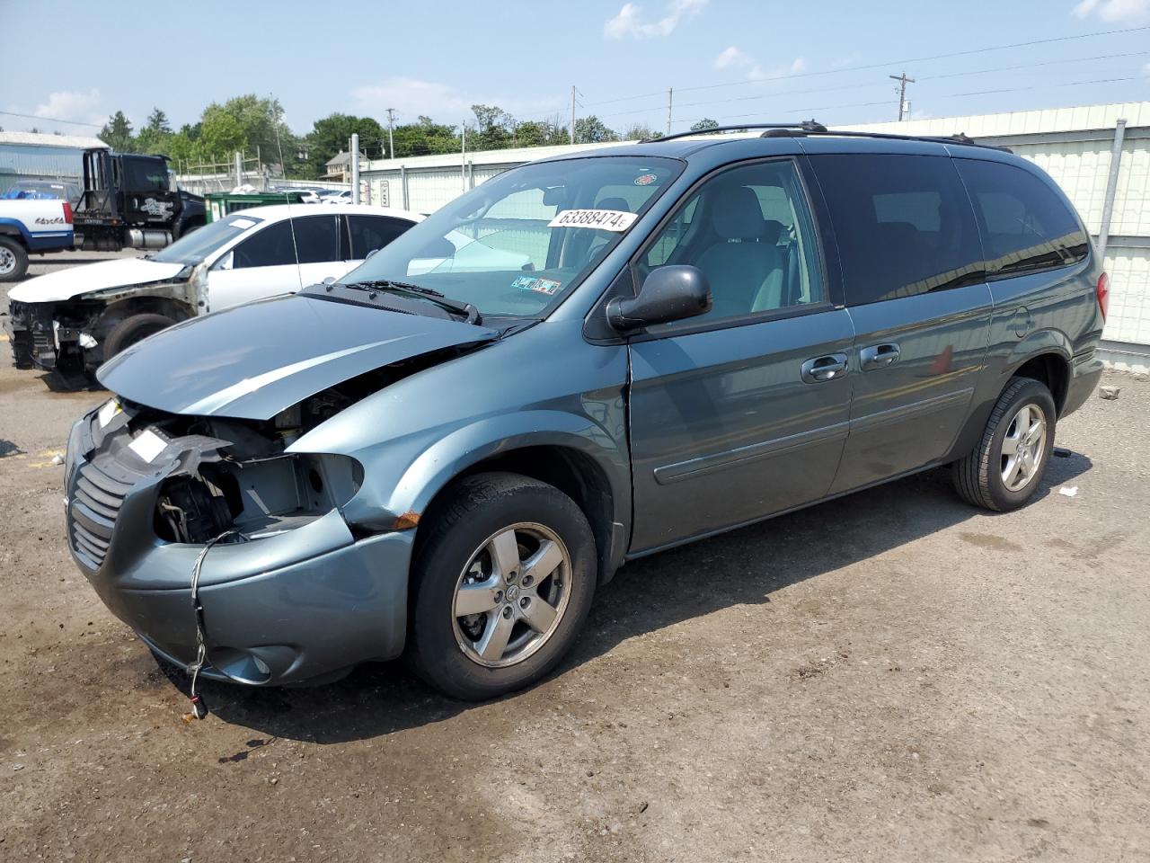 2005 Dodge Grand Caravan Sxt VIN: 2D4GP44L95R374077 Lot: 63388474