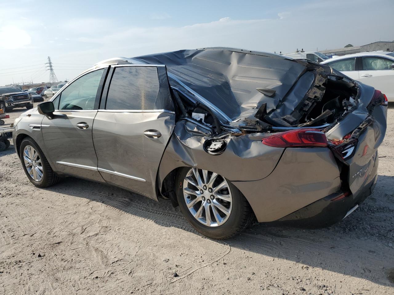 2018 Buick Enclave Premium VIN: 5GAERCKW7JJ242103 Lot: 62861454