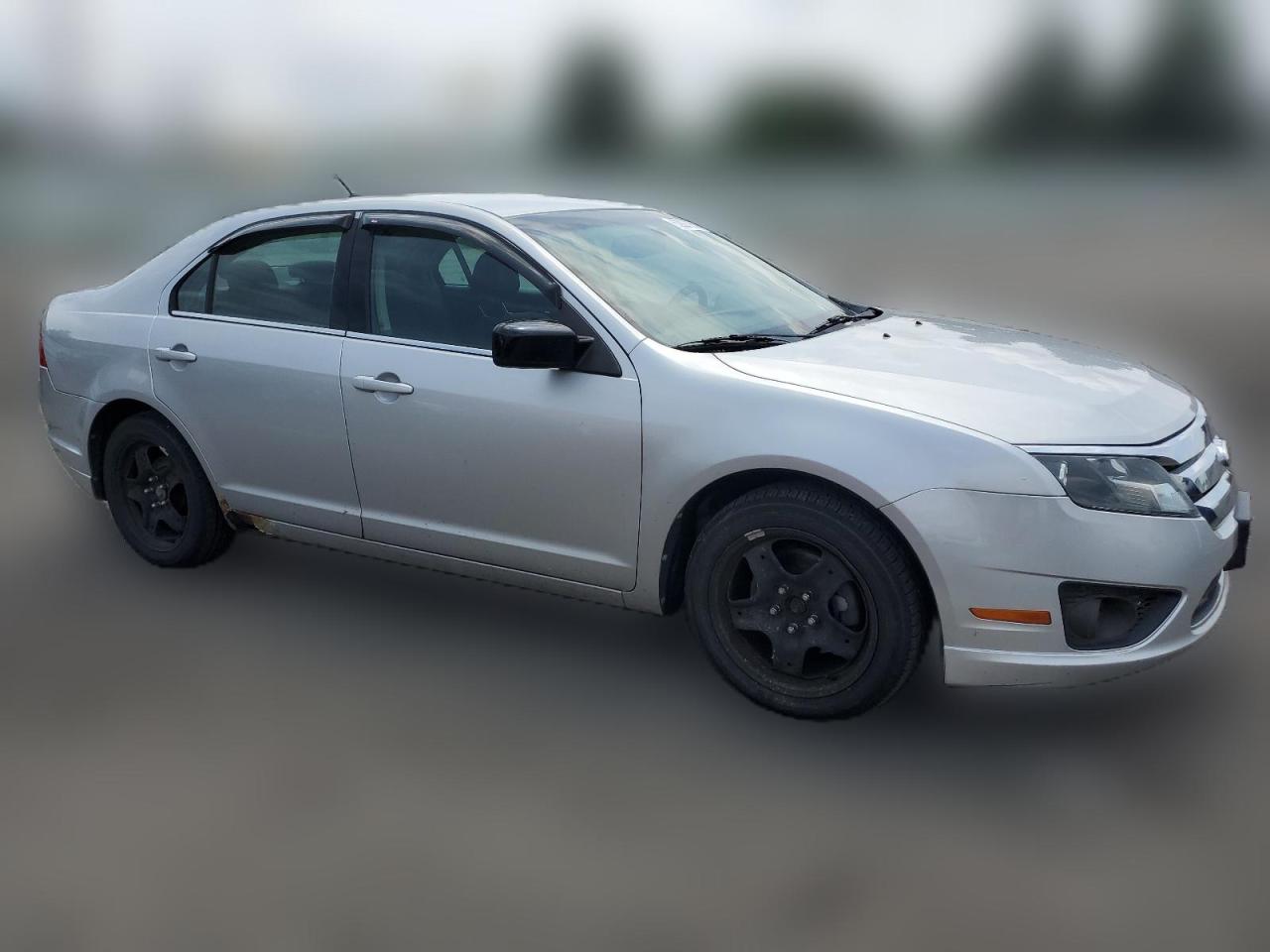 2010 Ford Fusion - Image 4