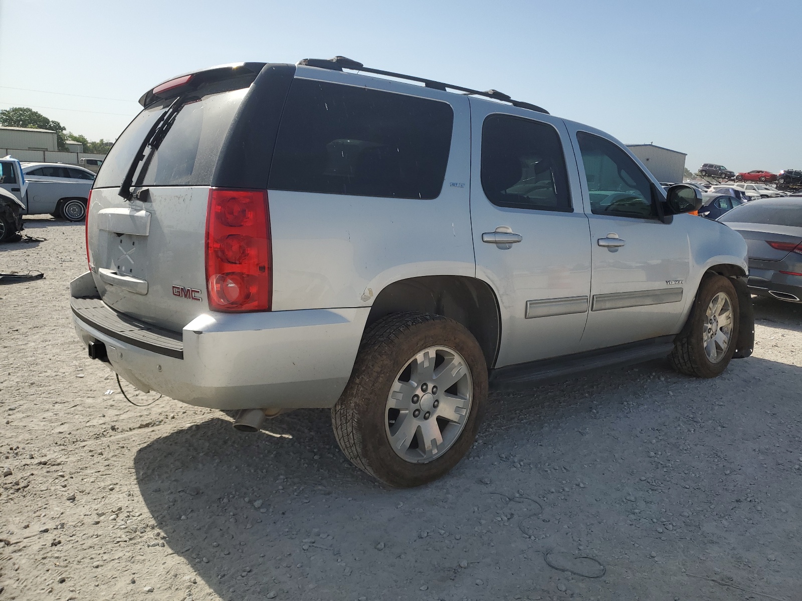 1GKS1CE09BR336586 2011 GMC Yukon Slt