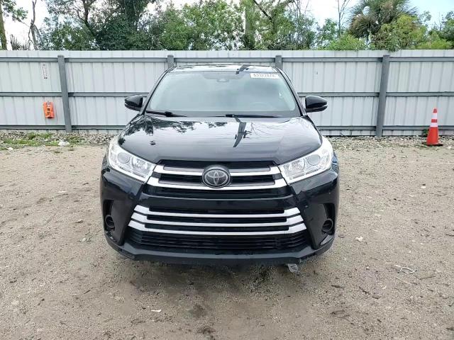 2018 Toyota Highlander Le VIN: 5TDZARFH3JS032851 Lot: 63322874