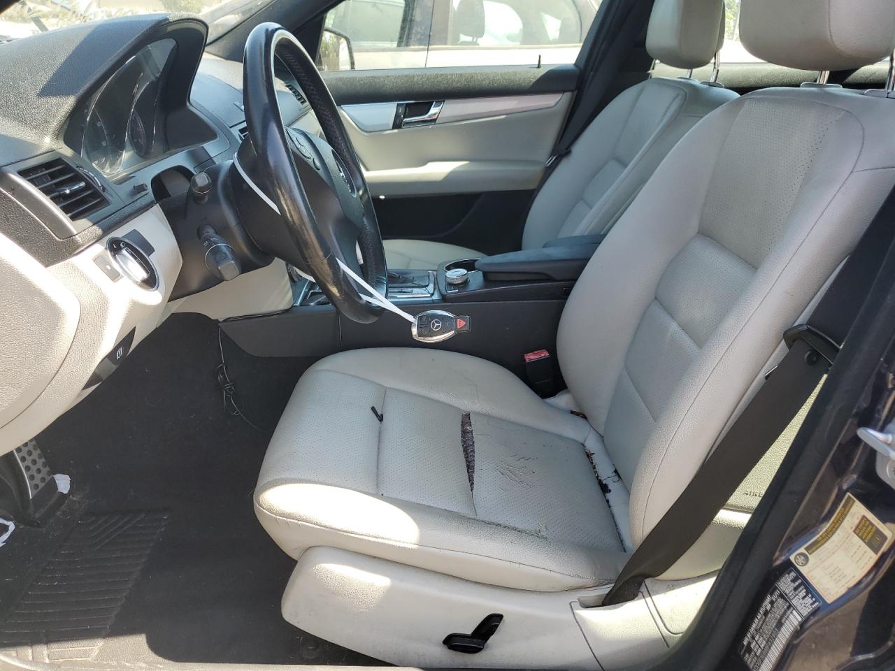 2011 Mercedes-Benz C 300 VIN: WDDGF5EB8BF632903 Lot: 63847374