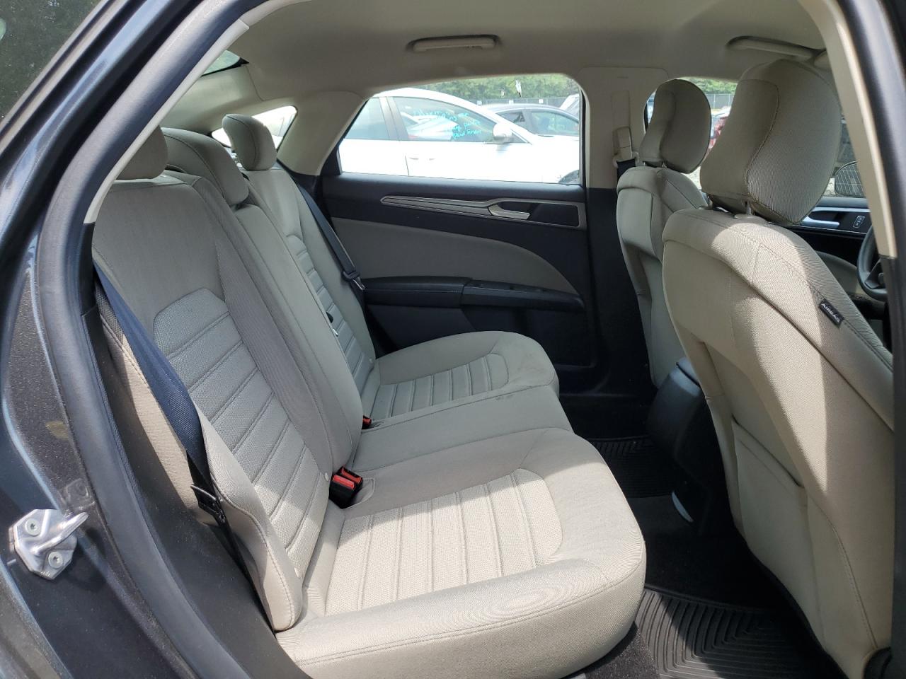 2020 Ford Fusion S VIN: 3FA6P0G70LR105026 Lot: 62151414