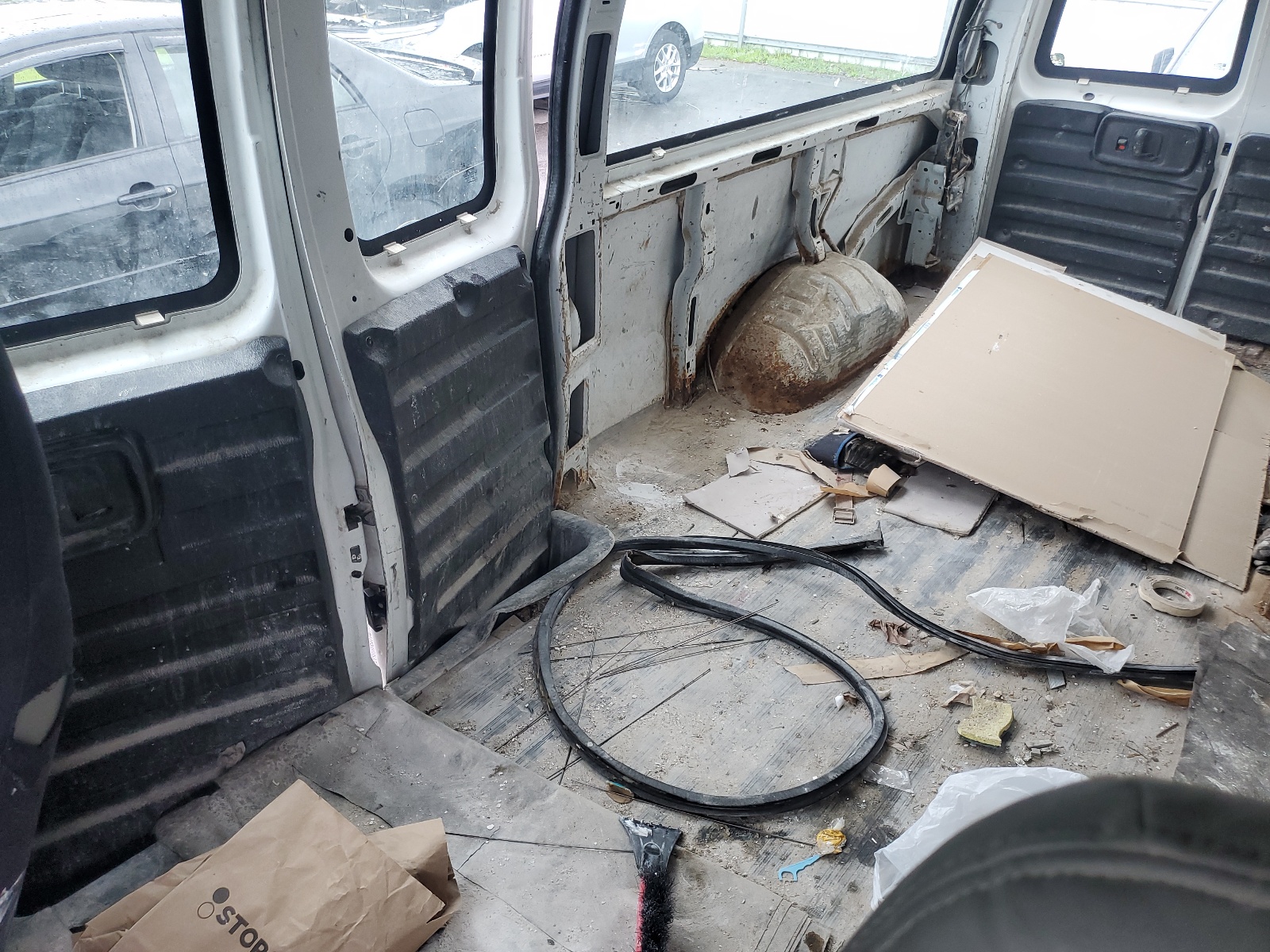 1GCGG29U031180901 2003 Chevrolet Express G2500