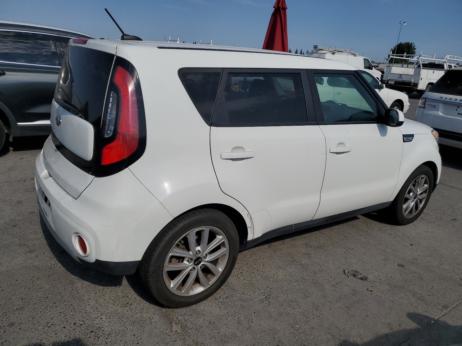 2018 Kia Soul + vin: KNDJP3A55J7902177