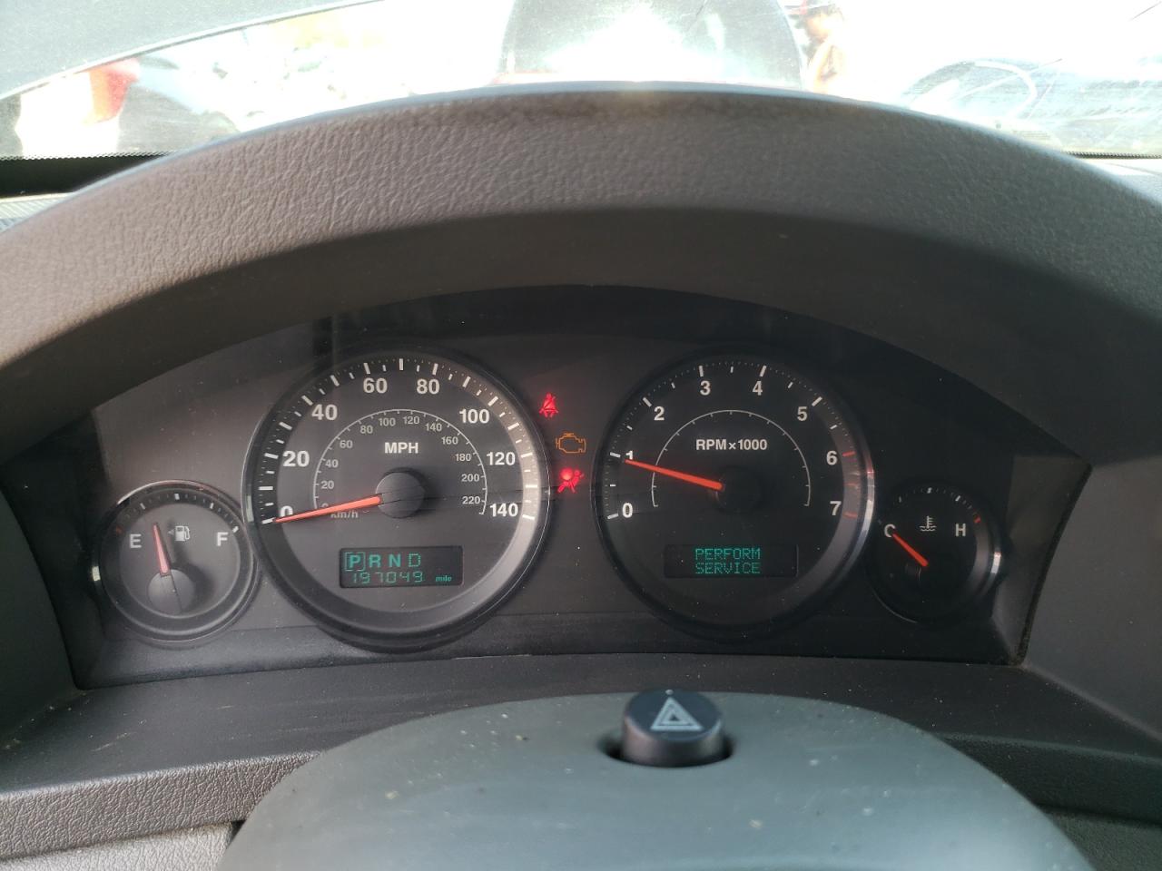 2005 Jeep Grand Cherokee Laredo VIN: 1J4GR48K05C663831 Lot: 63873164