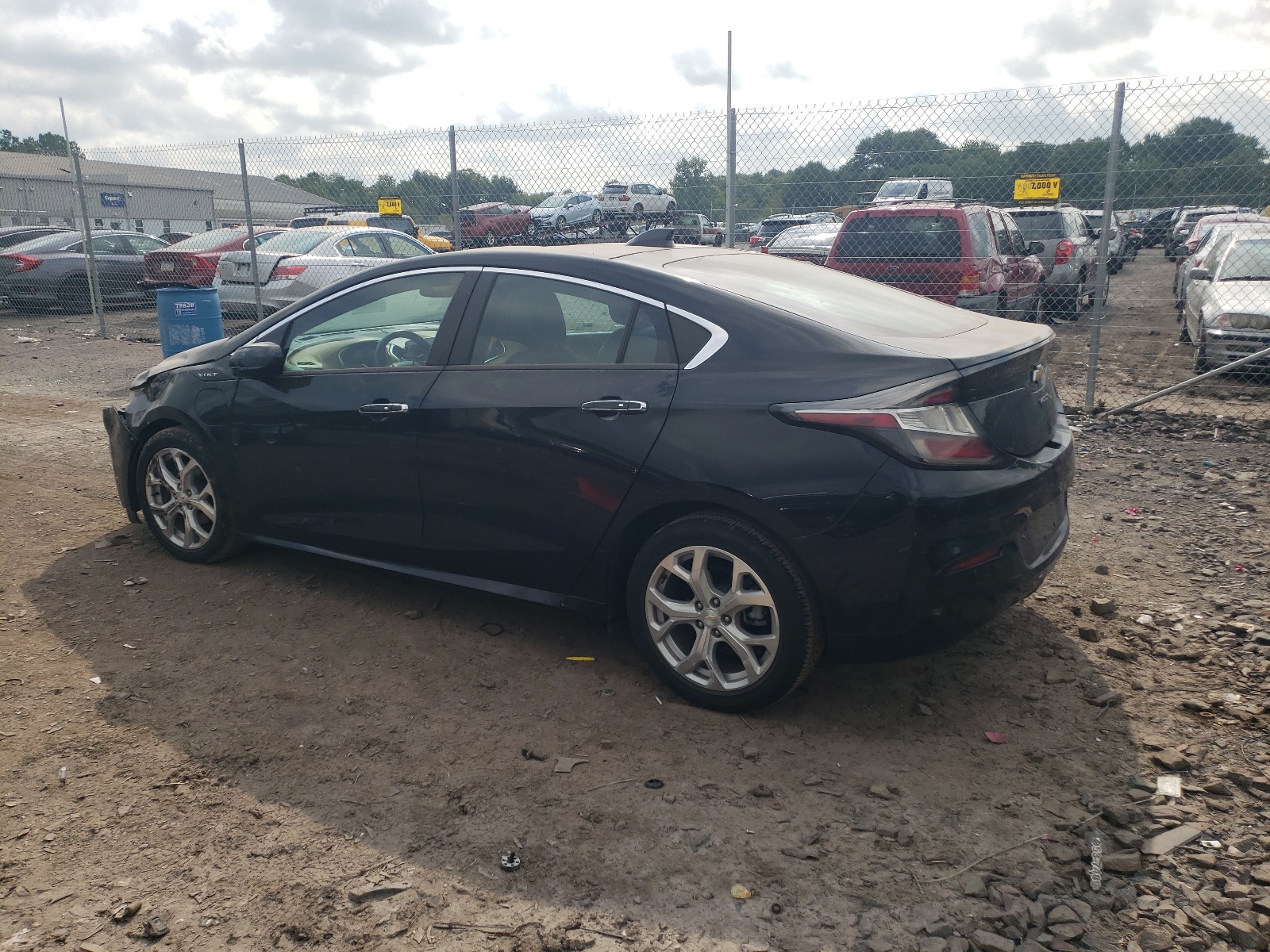 1G1RA6S51HU123996 2017 Chevrolet Volt Lt