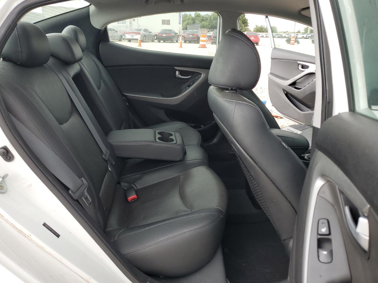 2016 Hyundai Elantra Se VIN: 5NPDH4AE7GH717777 Lot: 61191434