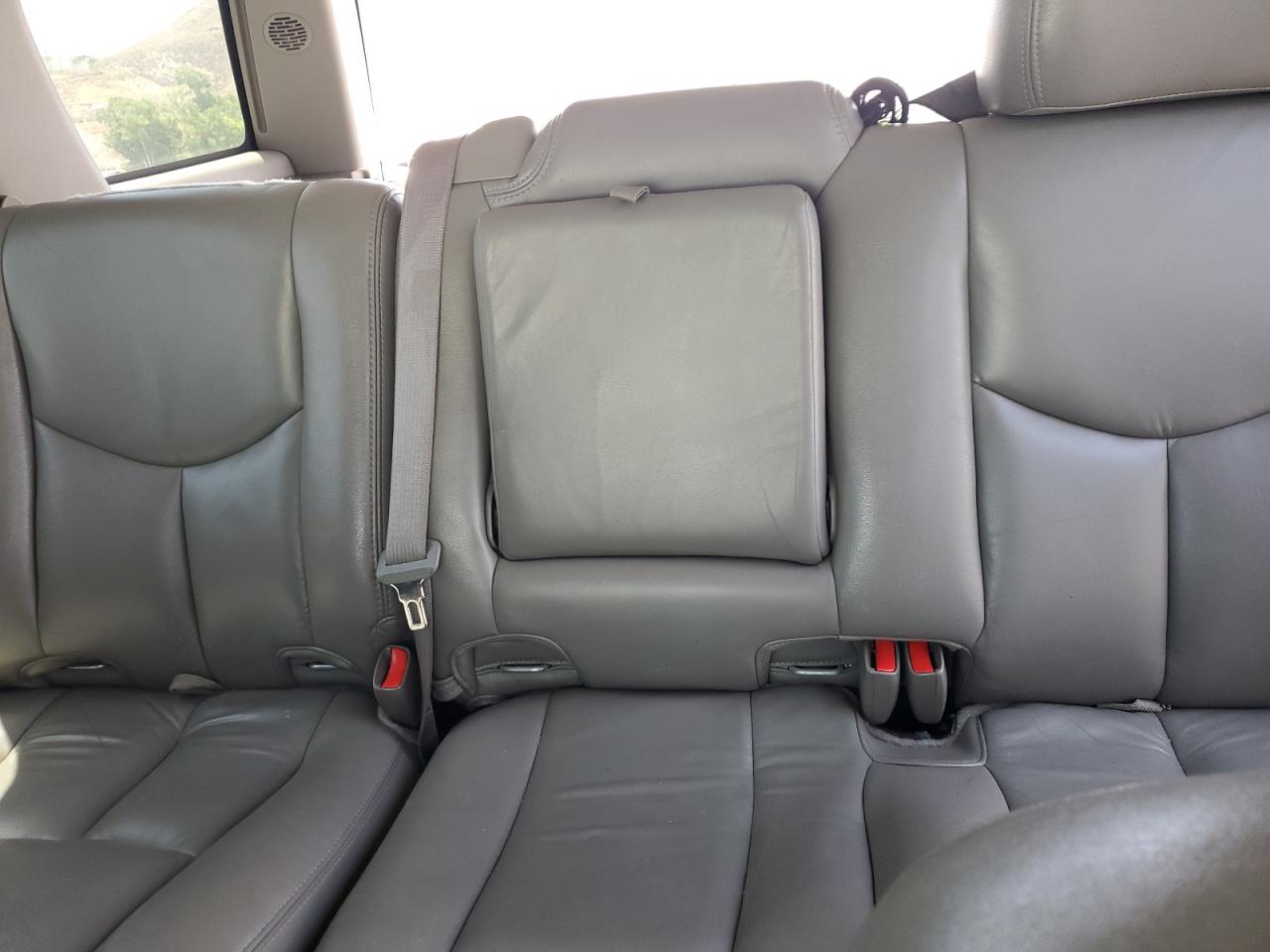 2005 Chevrolet Tahoe C1500 VIN: 1GNEC13T95R166410 Lot: 63360284