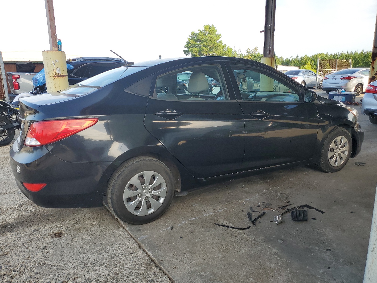 KMHCT4AEXHU354761 2017 Hyundai Accent Se