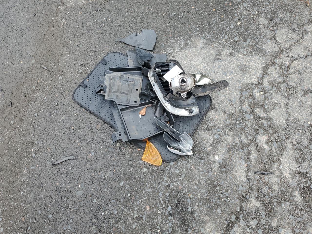 2004 BMW 330 Xi VIN: WBAEW53494PN32745 Lot: 64247054